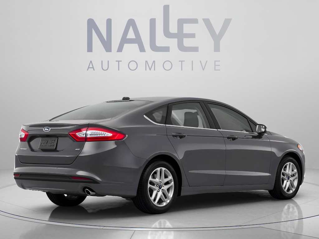 Used 2015 Ford Fusion SE Sedan