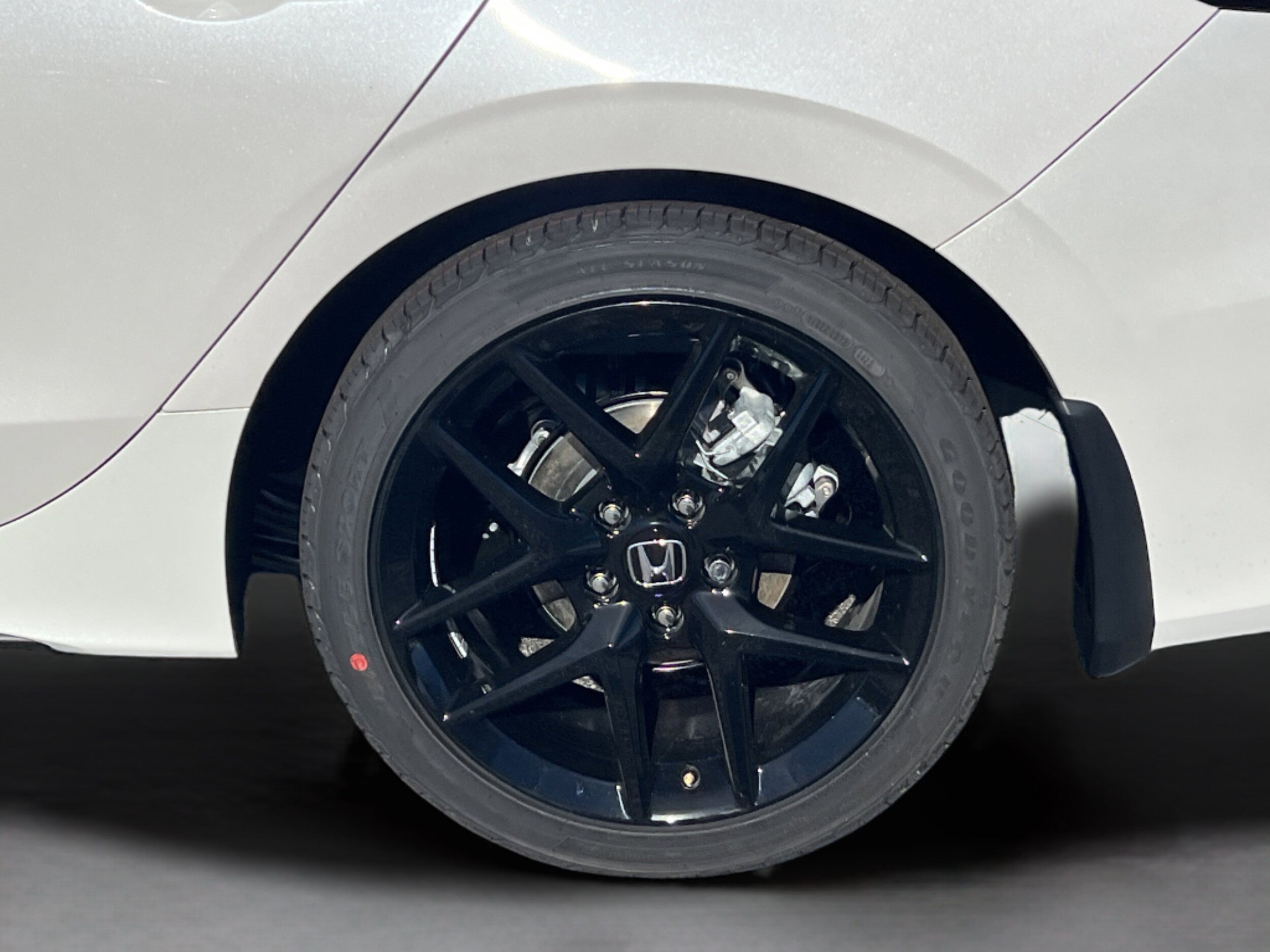 2026 Honda Civic Hatchback Sport - Photo 31