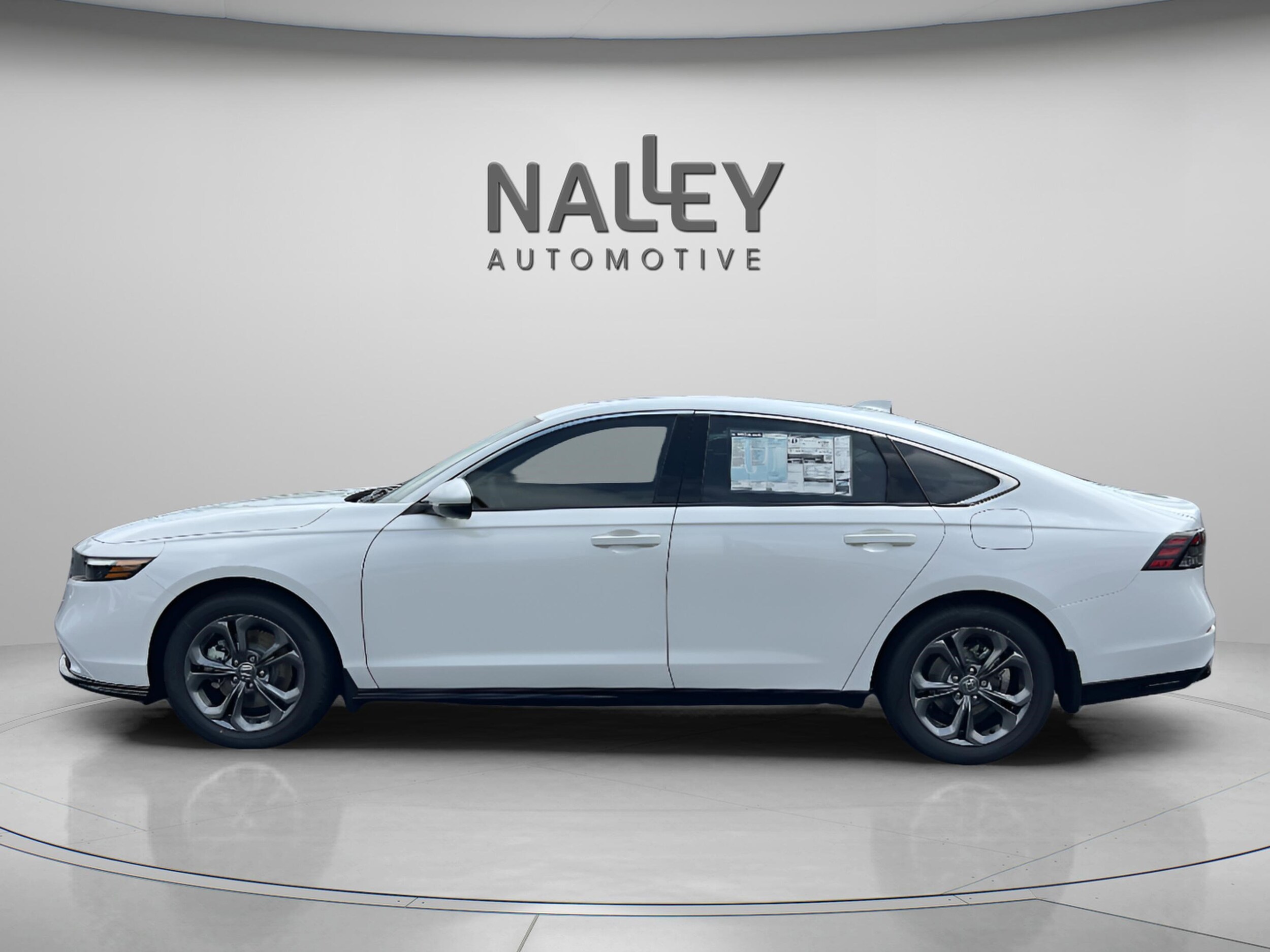 2025 Honda Accord Hybrid EX-L photo 2