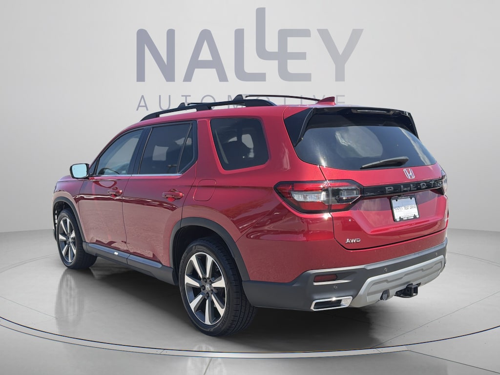 Used 2025 Honda Pilot Elite SUV