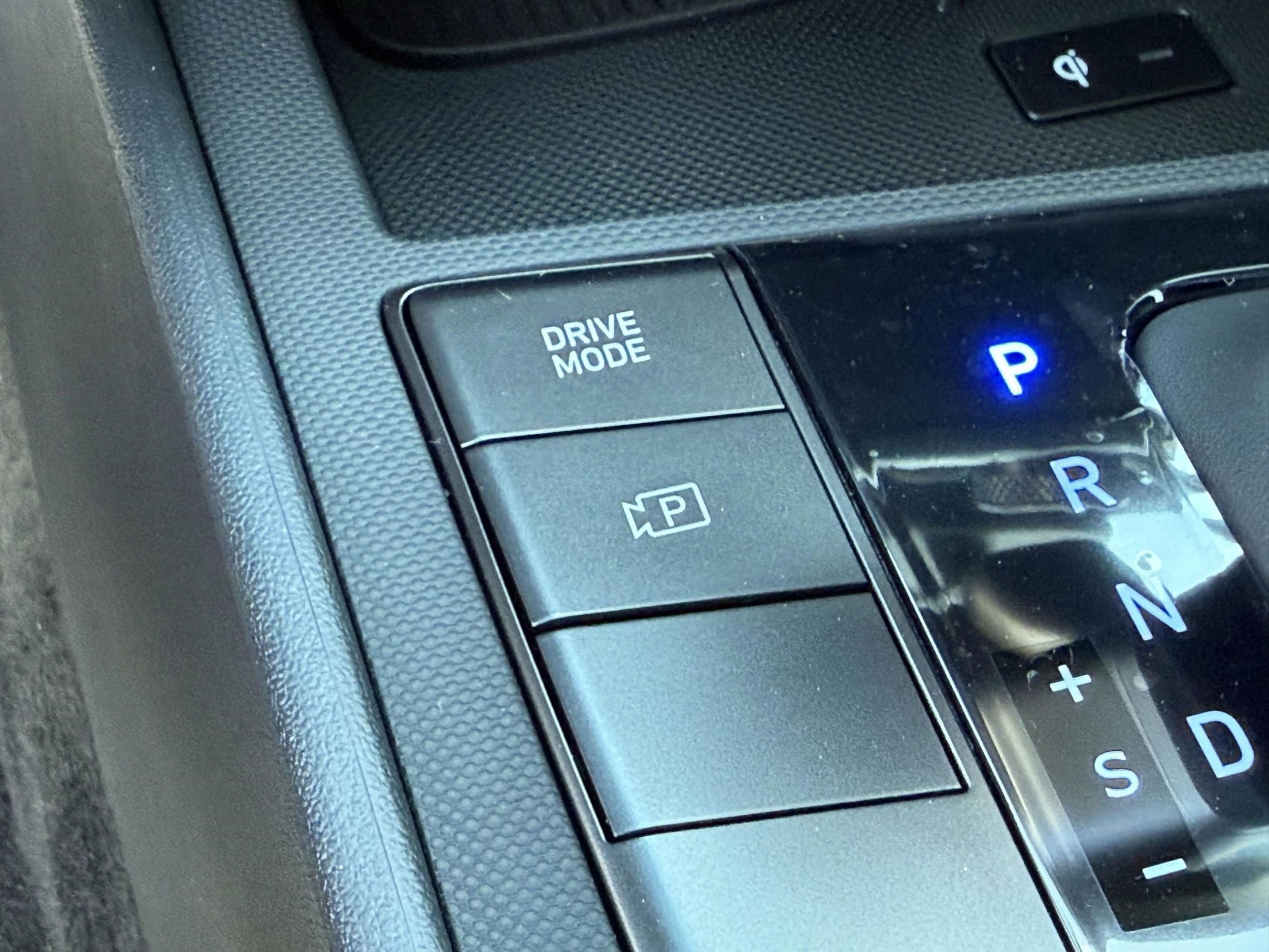 2025 Hyundai Elantra SEL - Photo 14