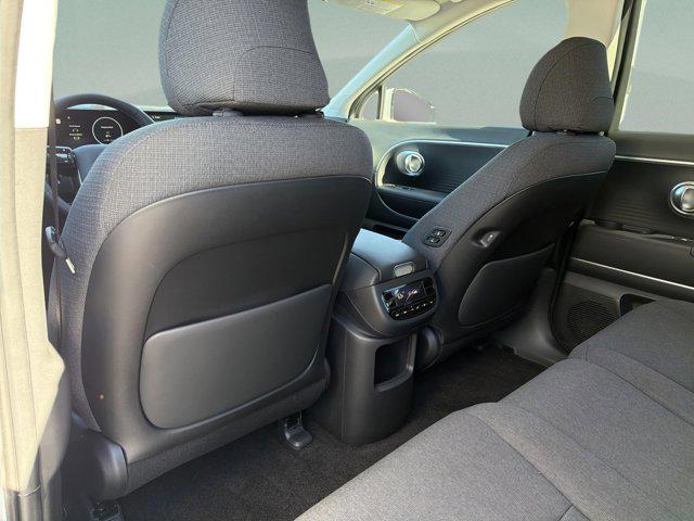2026 Hyundai IONIQ 9 SE - Photo 23