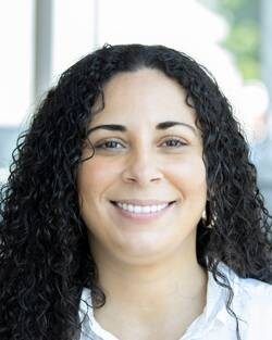 Staff member Sheena Beachem from ID_075e6735124c