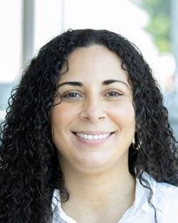 Staff member Sheena Beachem from ID_075e6735124c
