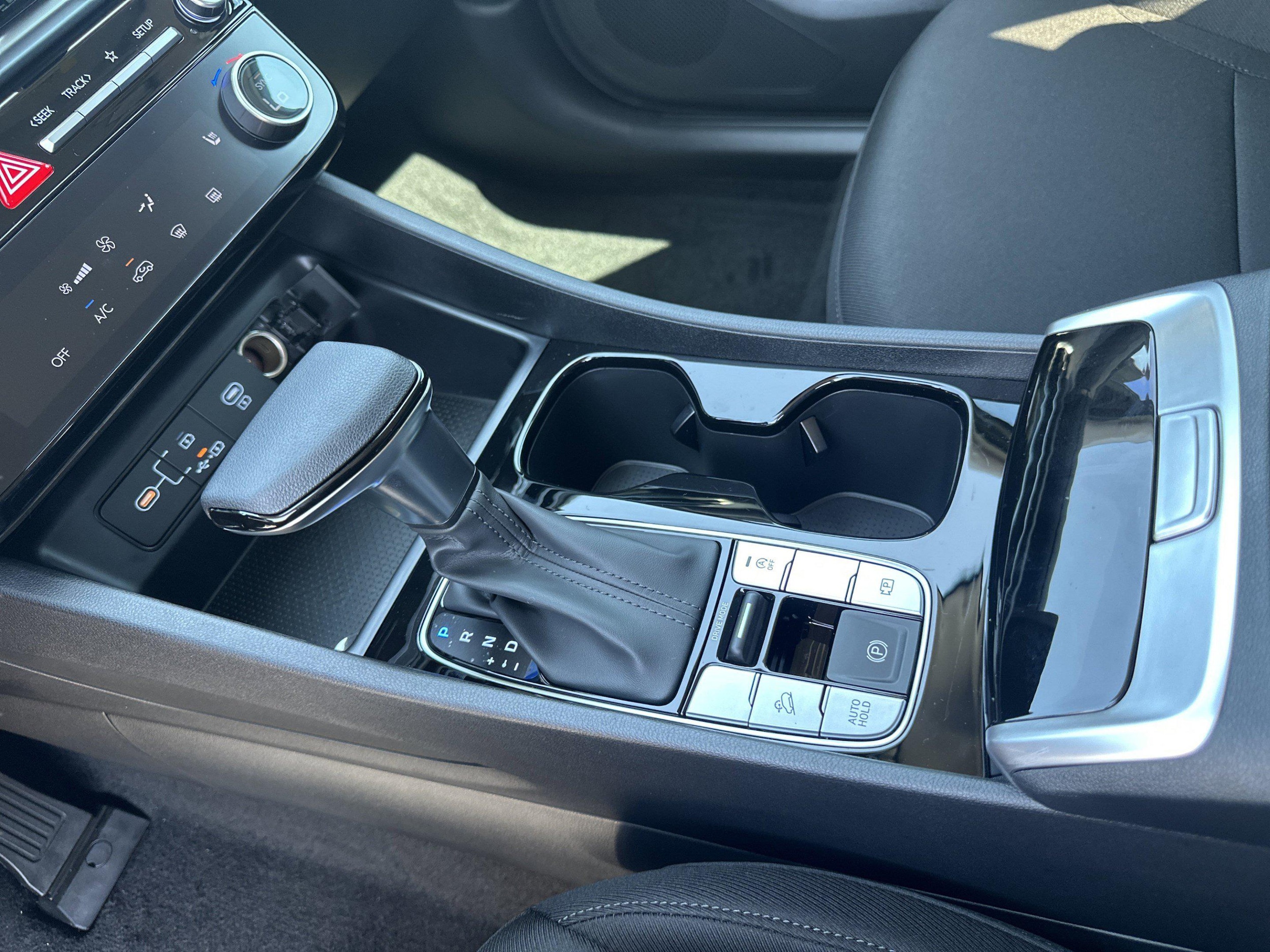 2026 Hyundai Tucson SEL - Photo 12