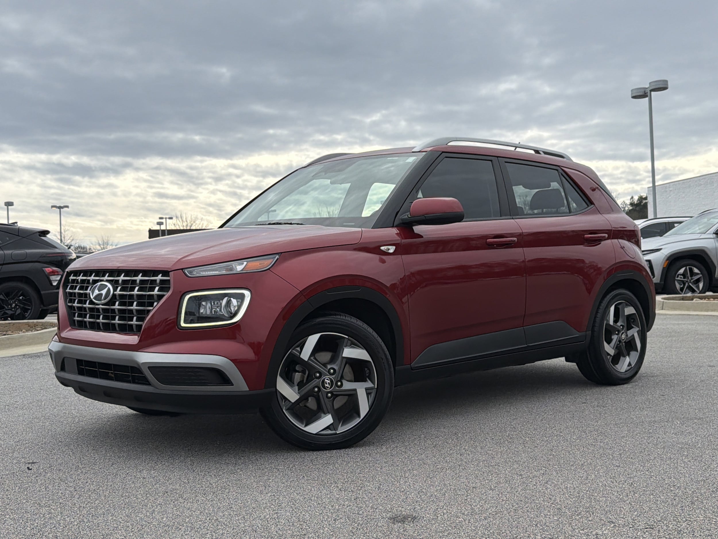 2023 Hyundai Venue Limited's photo