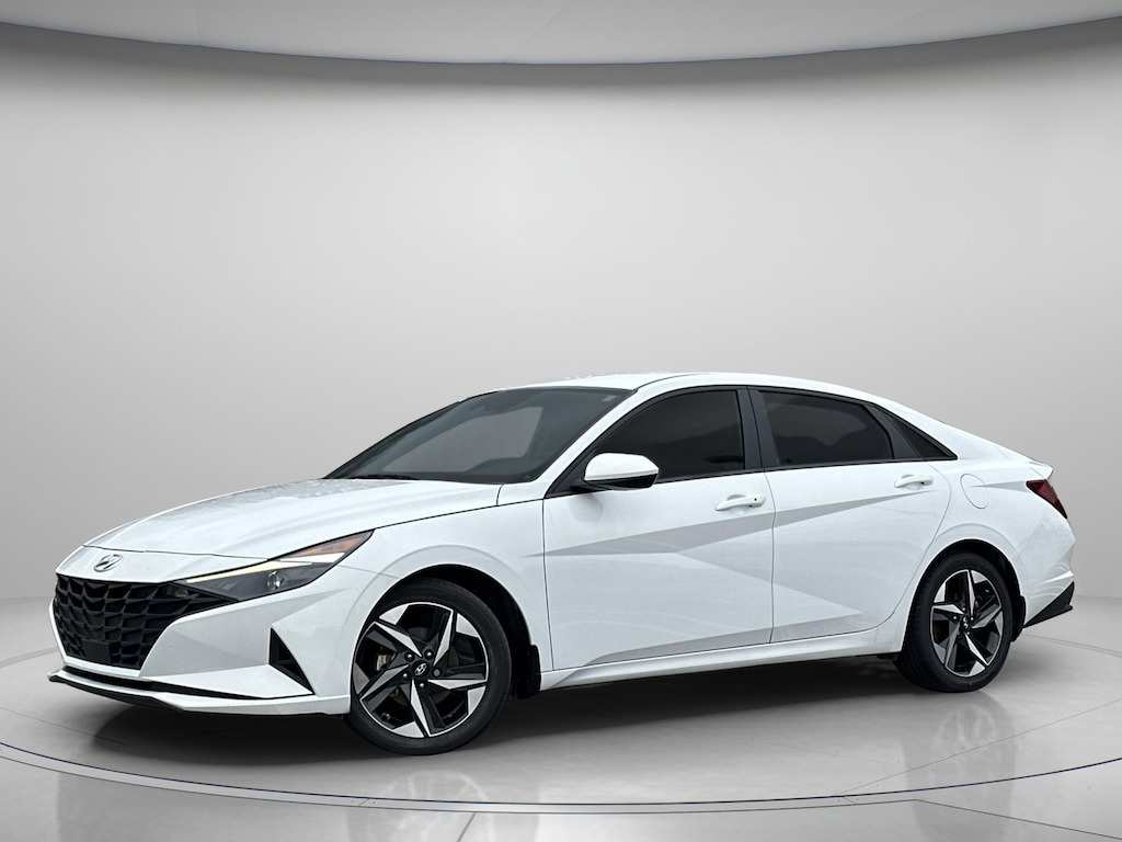 Used 2023 Hyundai Elantra SEL Sedan