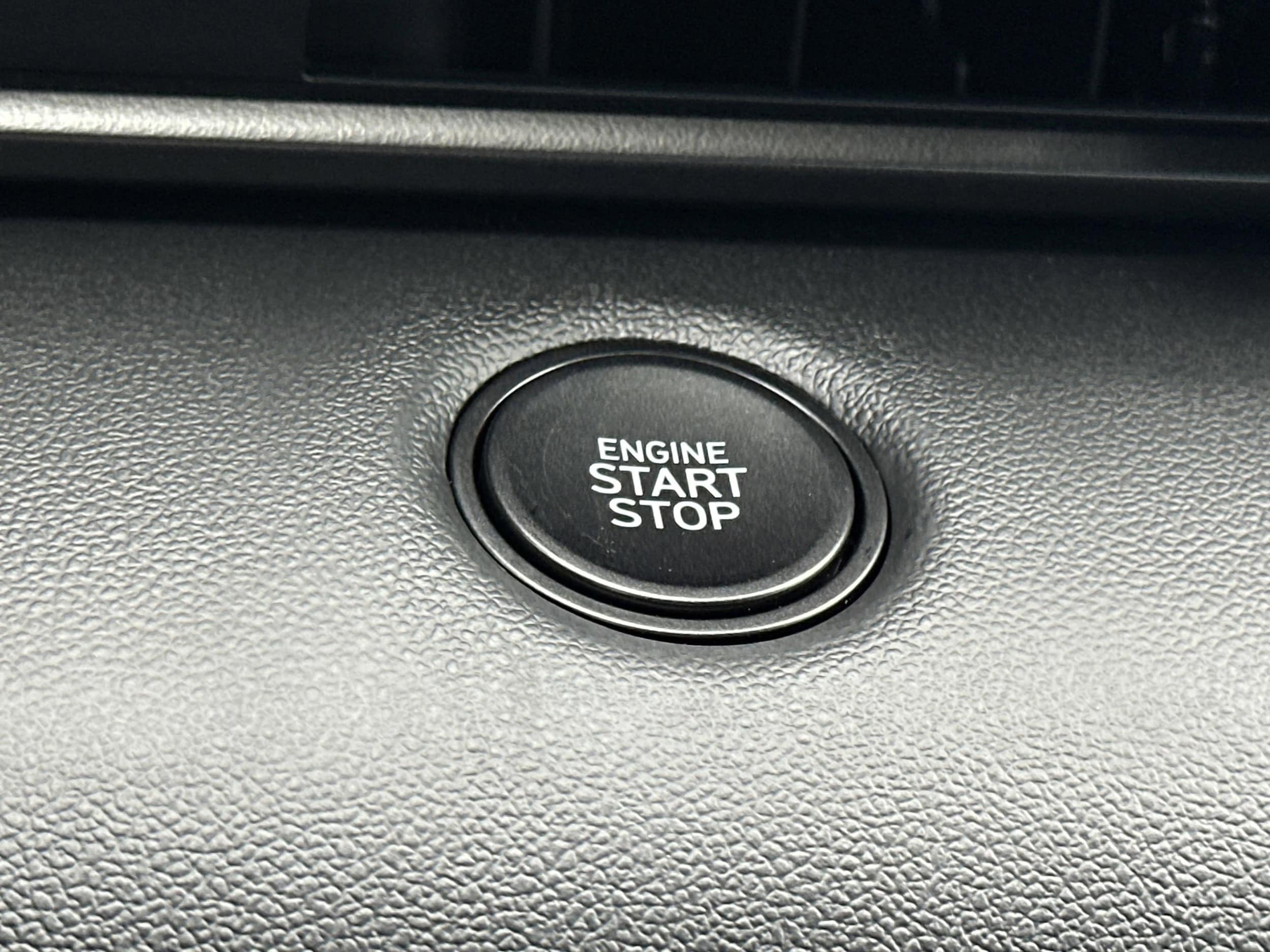 2025 Hyundai Elantra SEL - Photo 29