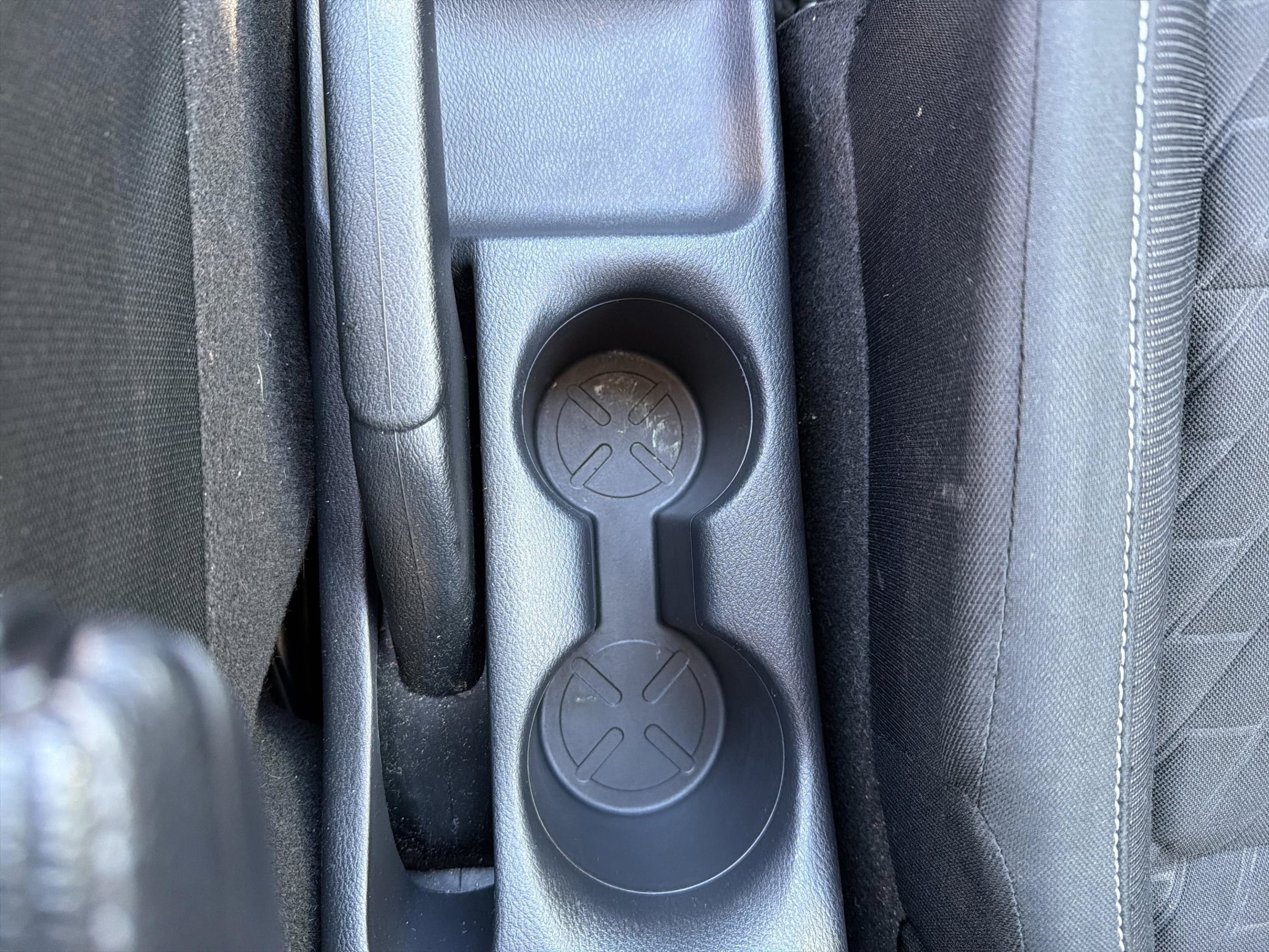 2022 Nissan Kicks S - Photo 24