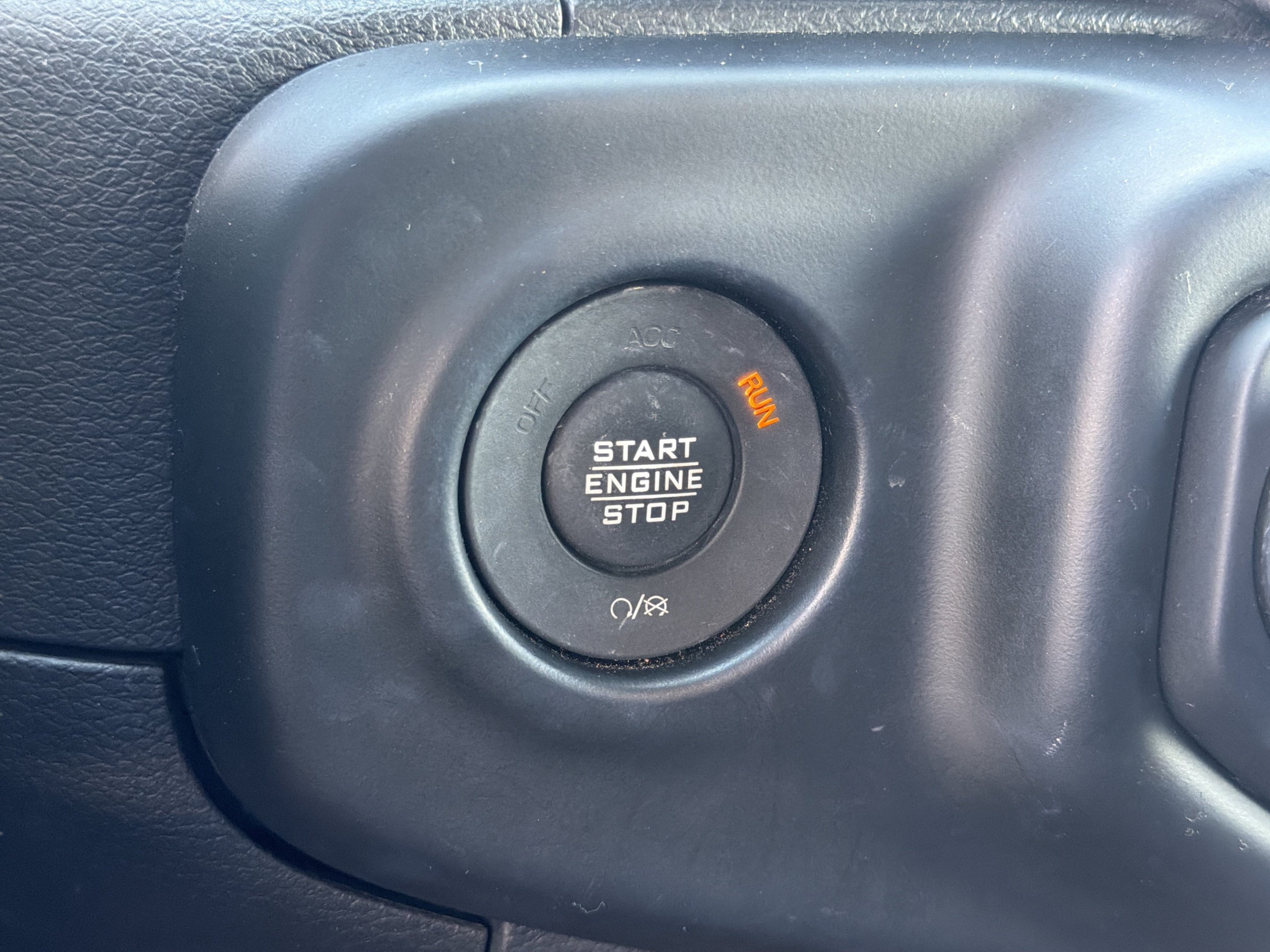 2022 Jeep Wrangler Unlimited Sahara 4XE - Photo 15