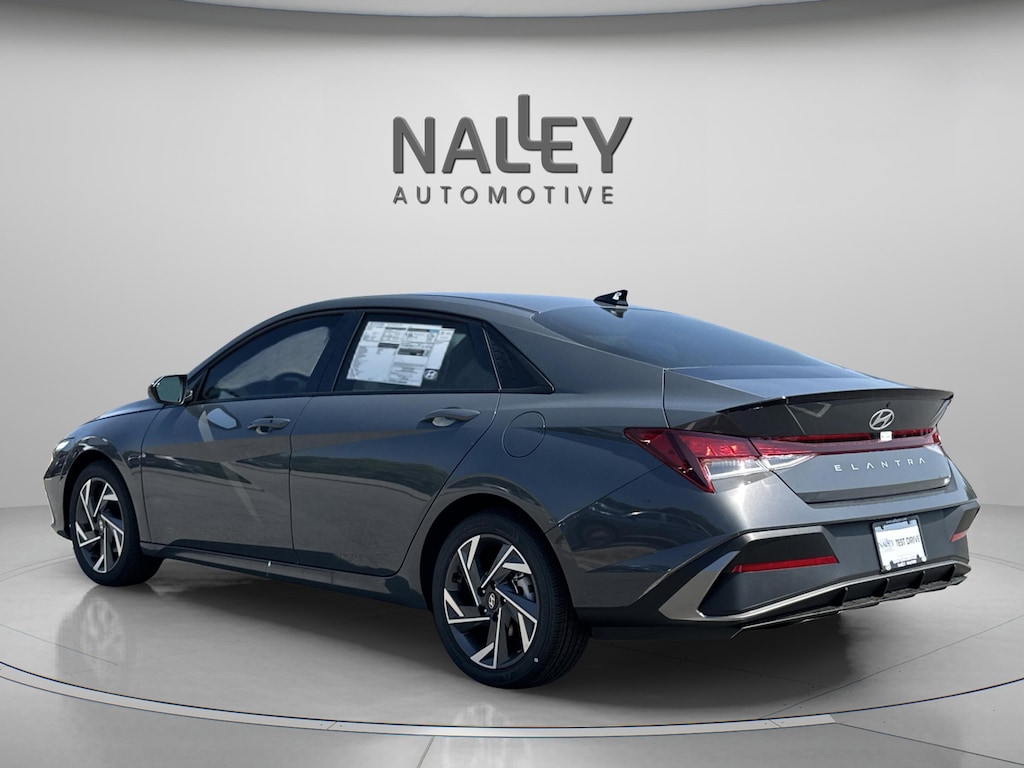 New 2025 Hyundai Elantra SEL Sport Sedan