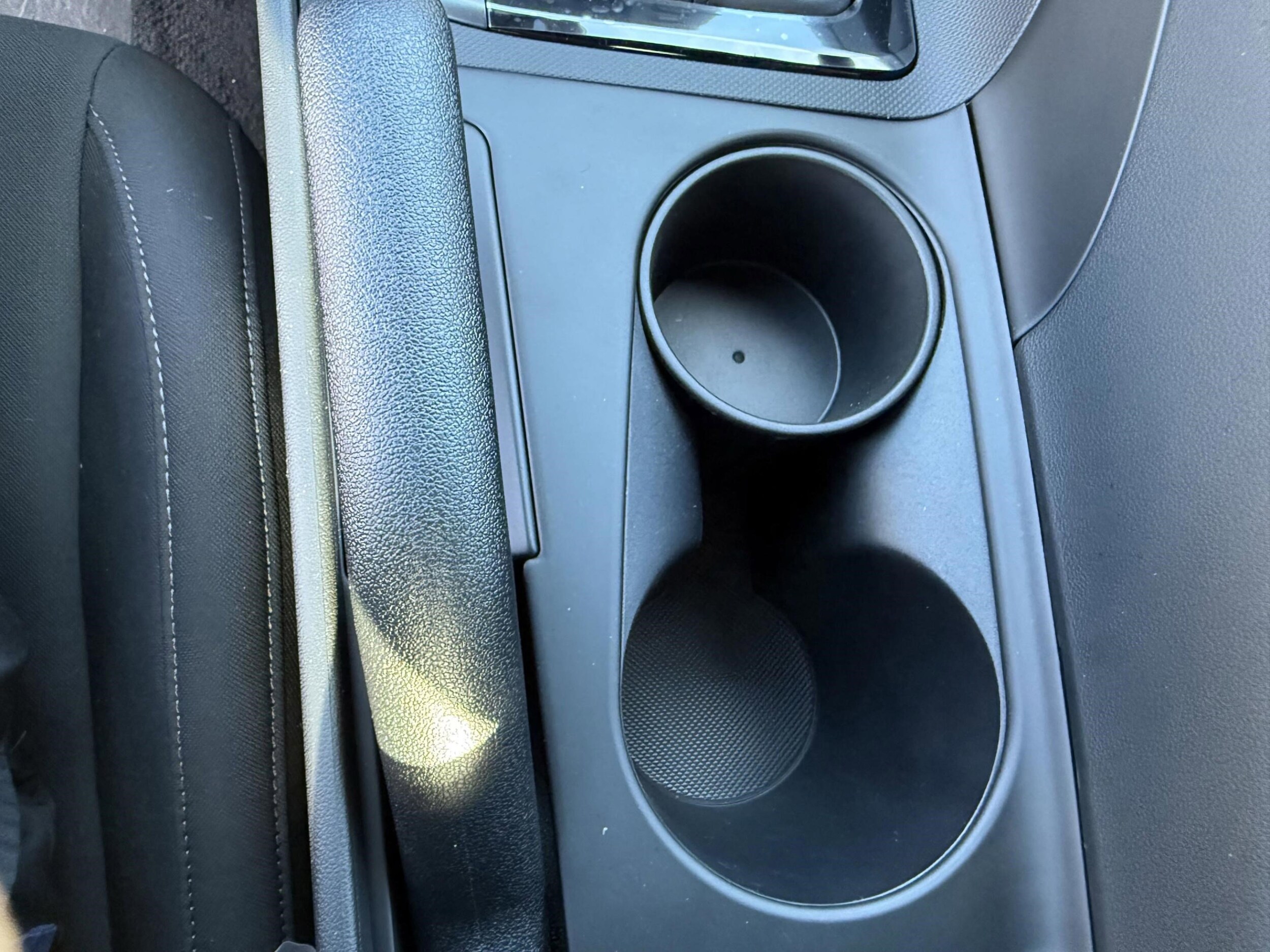 2025 Hyundai Elantra SEL - Photo 16