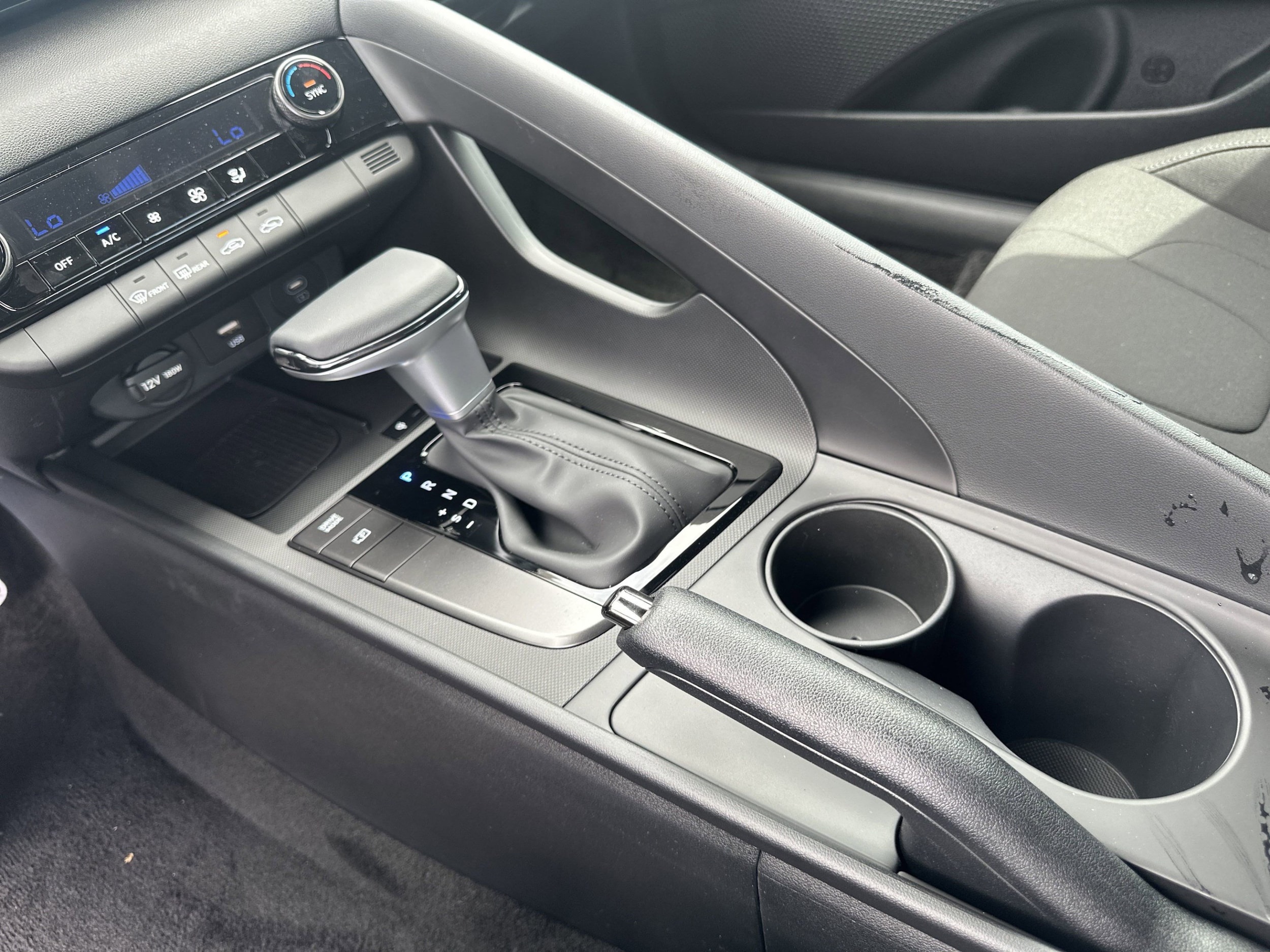 2025 Hyundai Elantra SEL - Photo 33