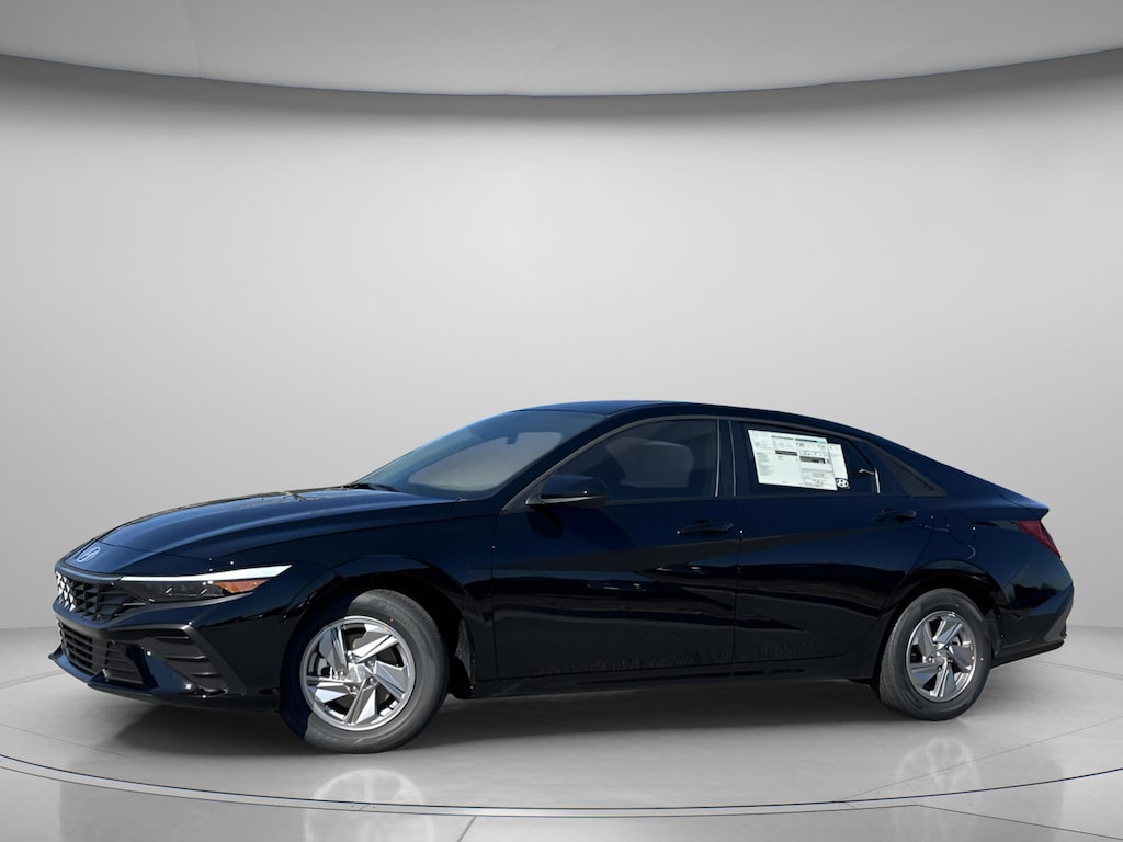 New 2026 Hyundai Elantra SE Sedan