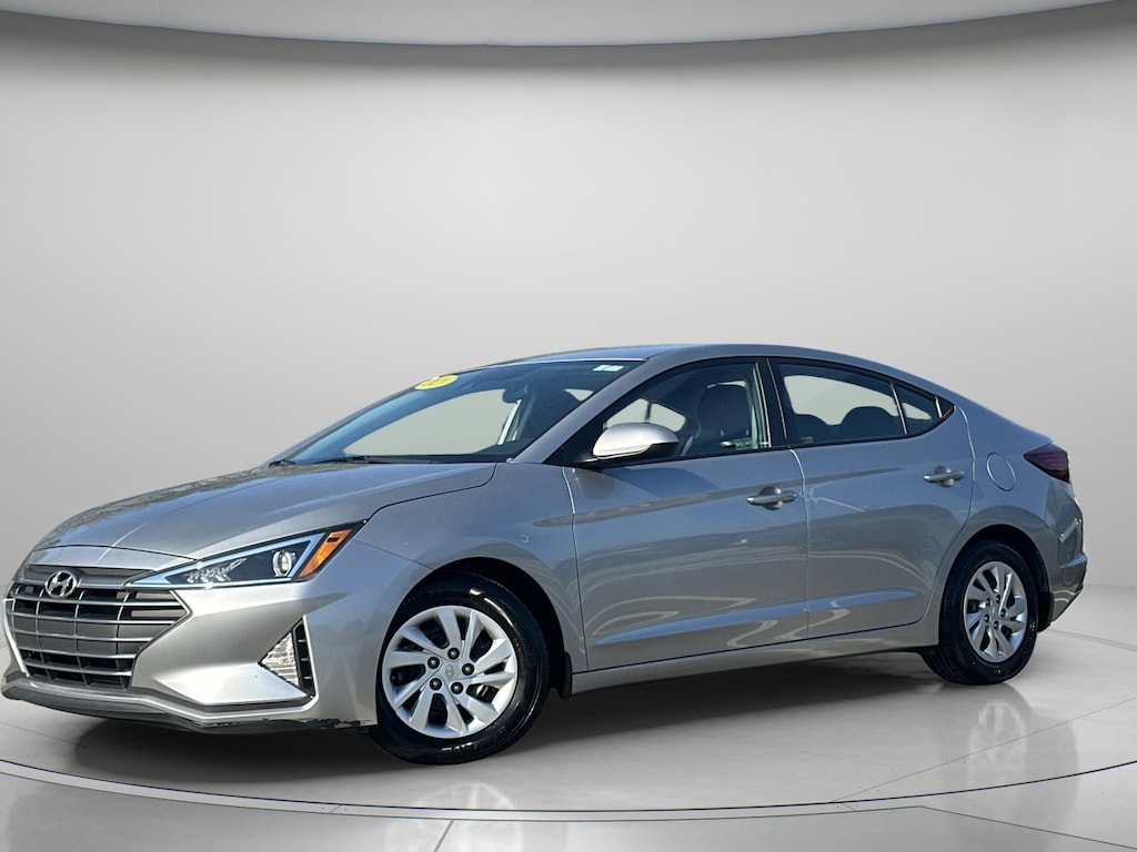 Used 2020 Hyundai Elantra SE Sedan