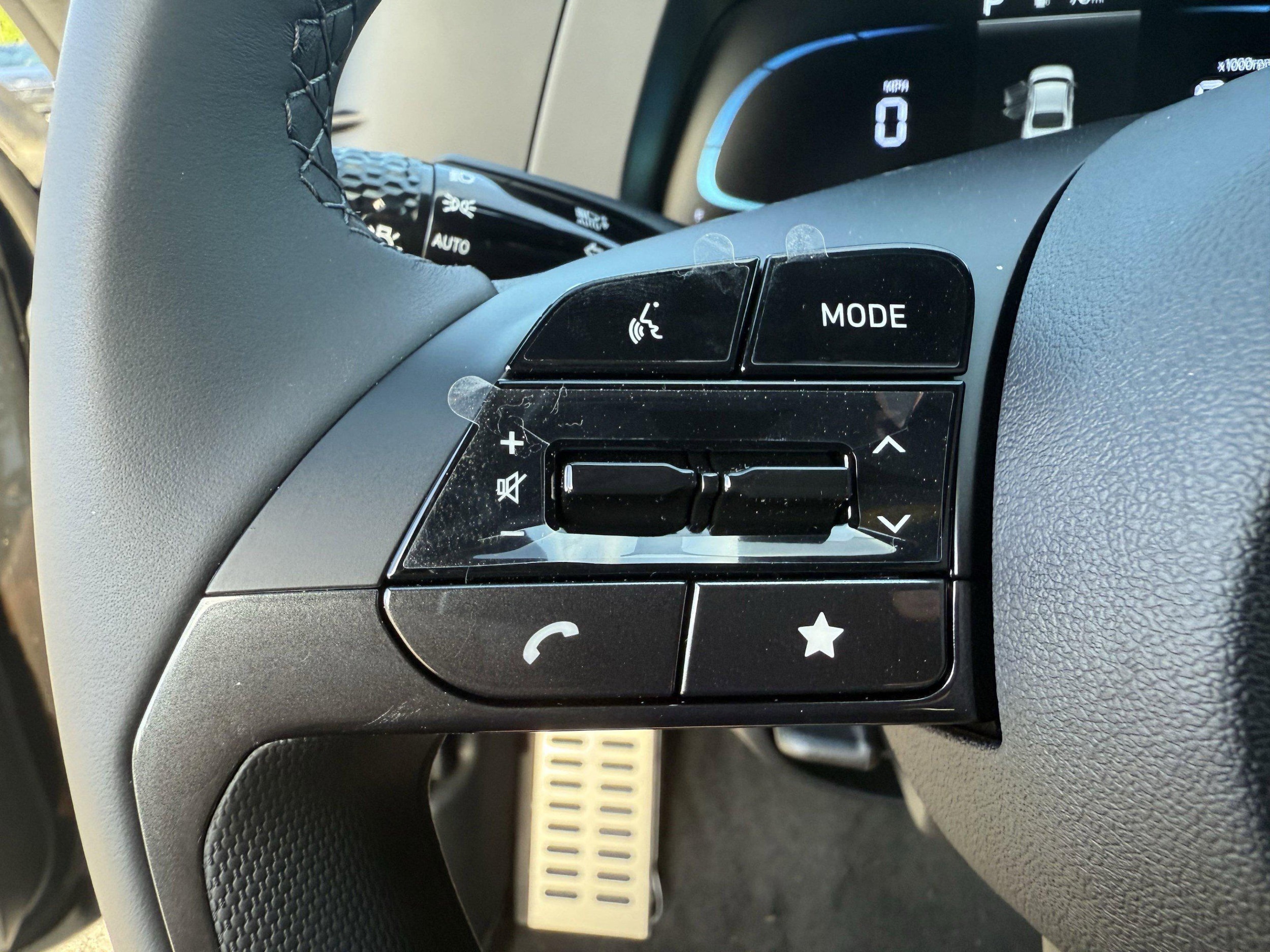 2025 Hyundai Elantra SEL - Photo 17