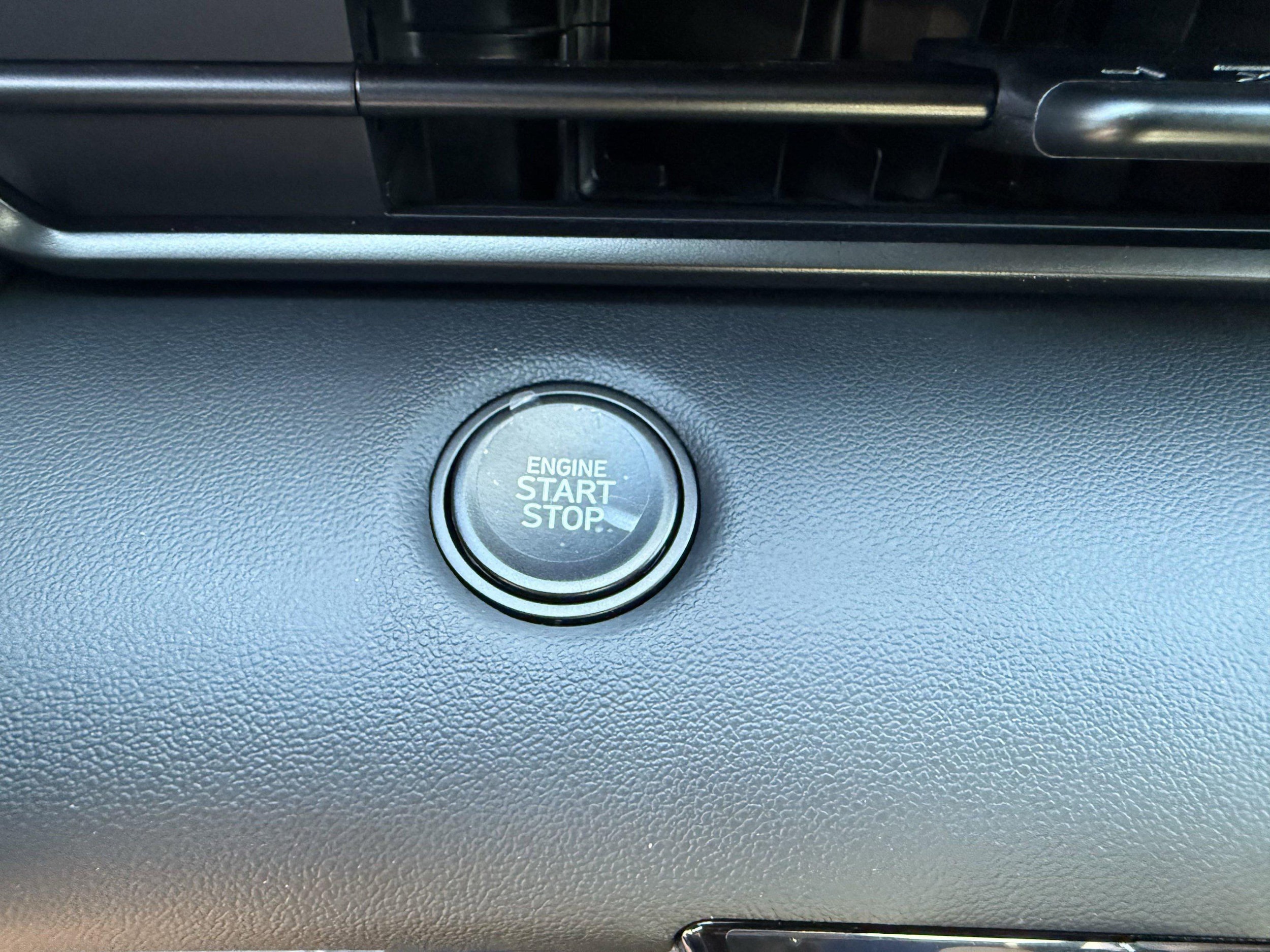 2025 Hyundai Elantra SEL - Photo 10
