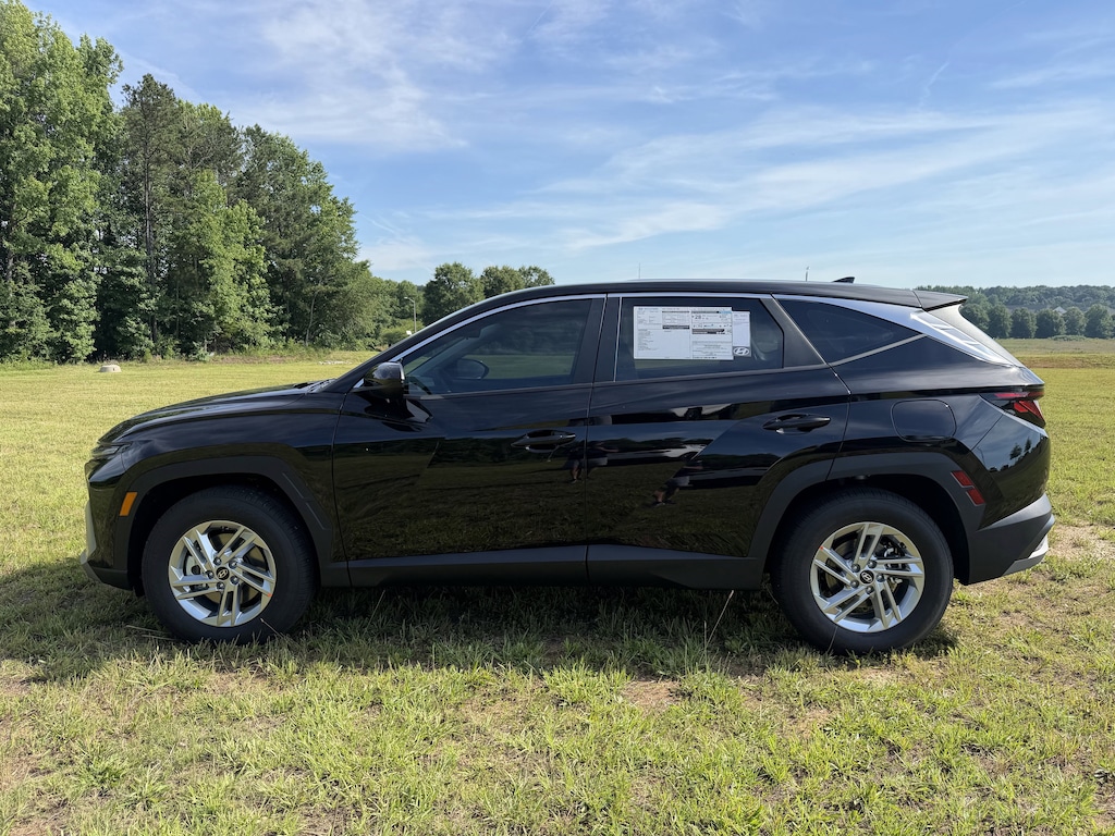 New 2026 Hyundai Tucson SE FWD SUV