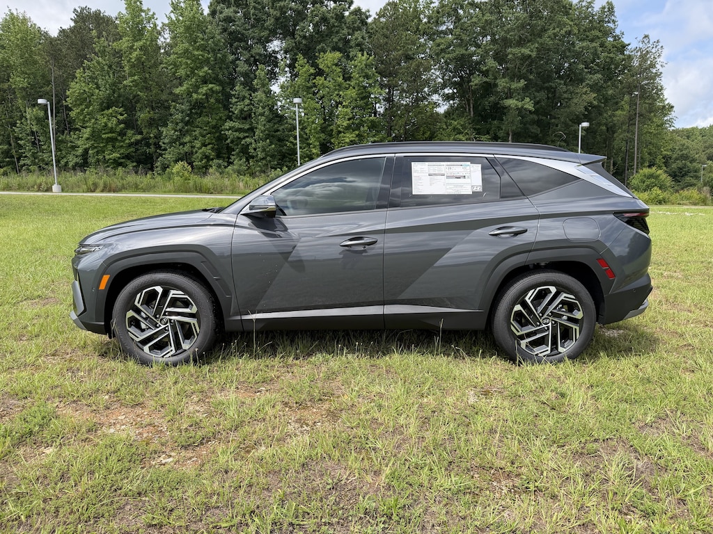 New 2026 Hyundai Tucson Limited FWD SUV