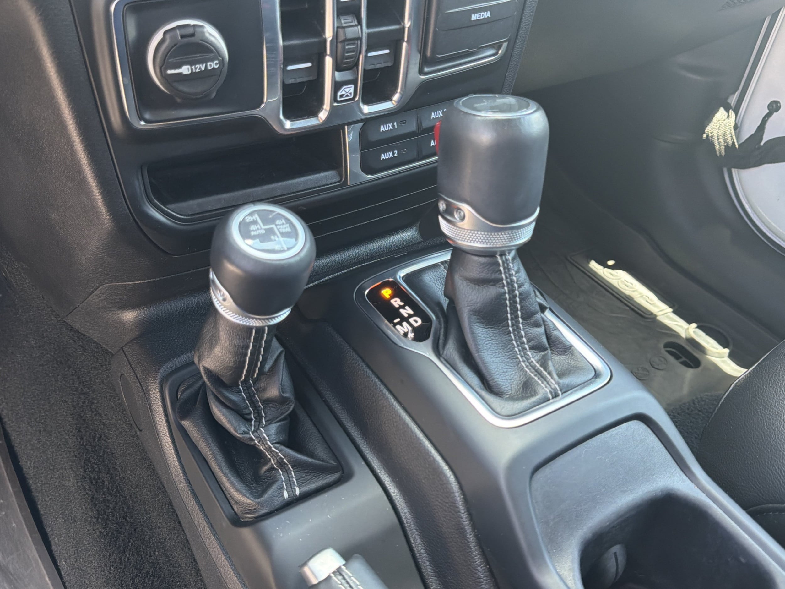 2022 Jeep Wrangler Unlimited Sahara 4XE - Photo 17