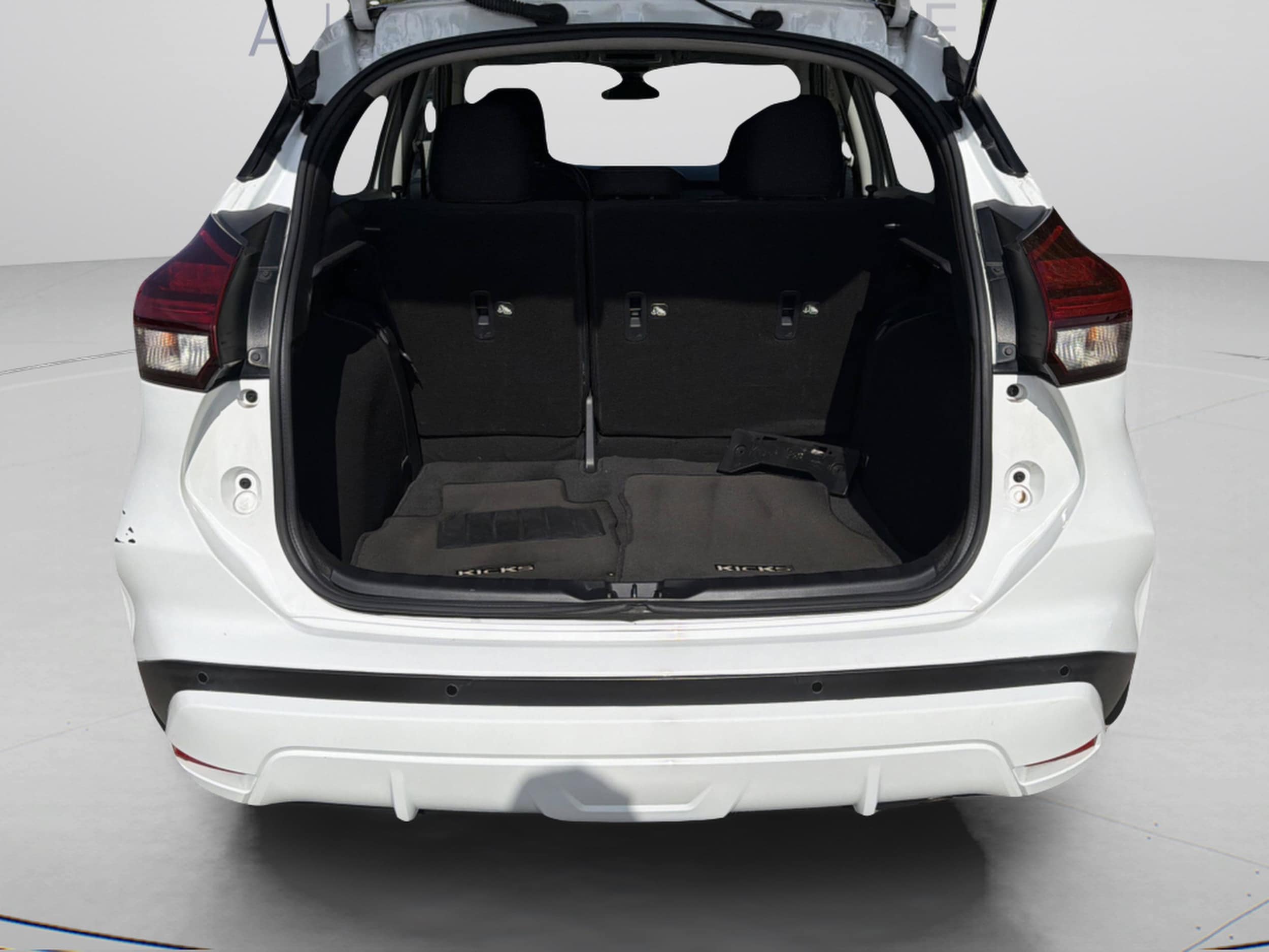 2022 Nissan Kicks S - Photo 11
