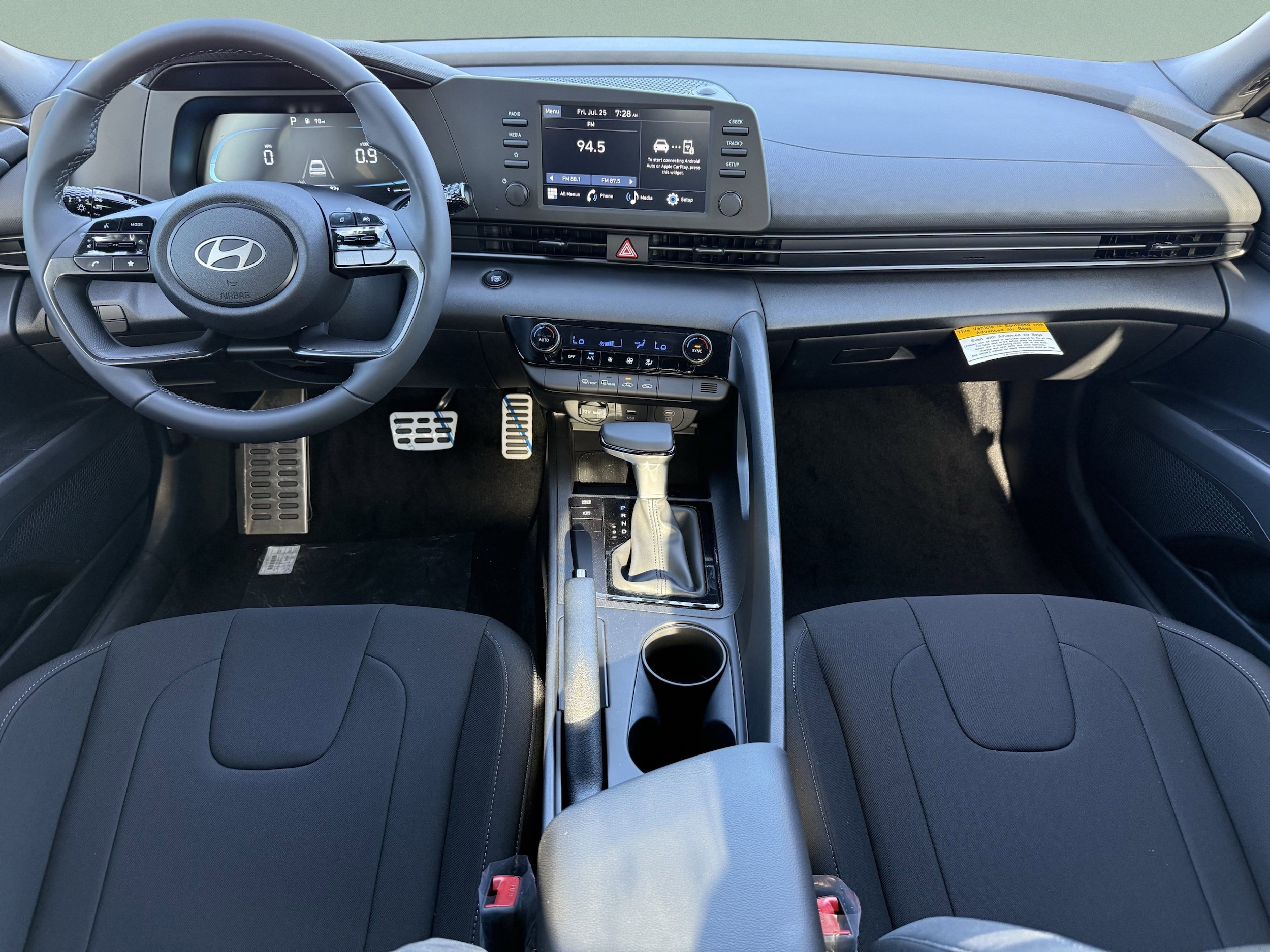 2025 Hyundai Elantra SEL - Photo 7