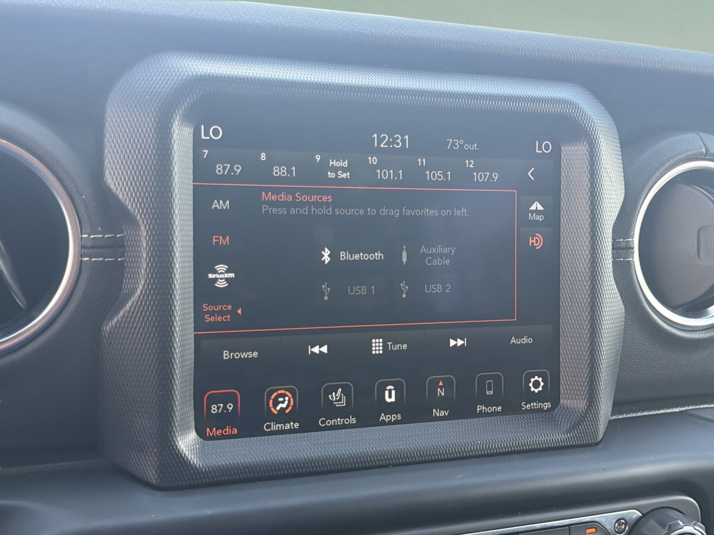 2022 Jeep Wrangler Unlimited Sahara 4XE - Photo 13