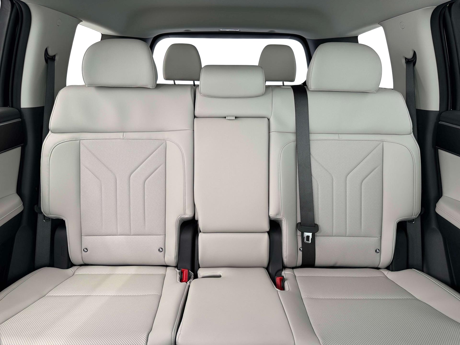 2026 Hyundai Santa Fe SEL - Photo 16