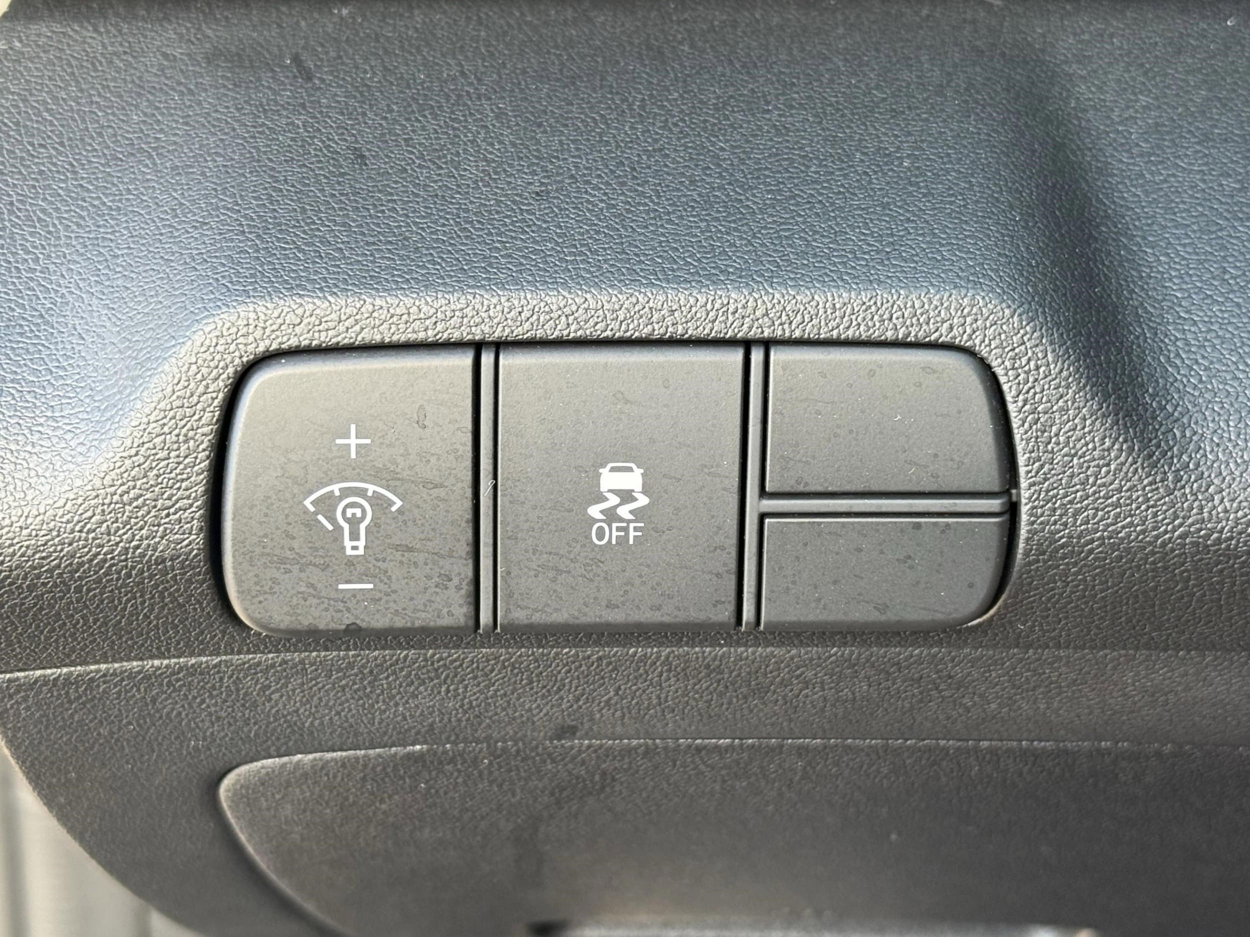 2025 Hyundai Elantra SEL - Photo 21