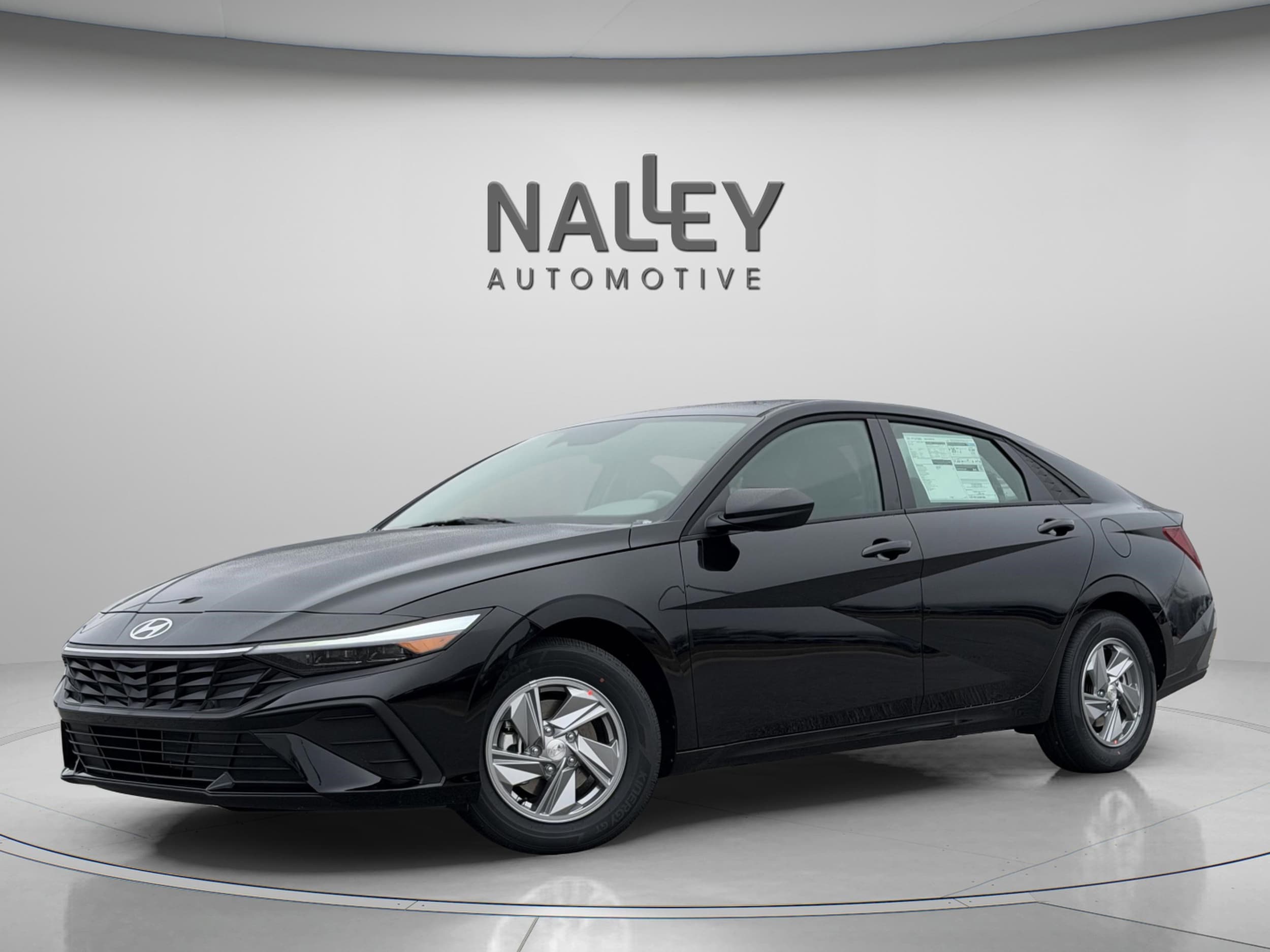 2026 Hyundai Elantra SE's photo