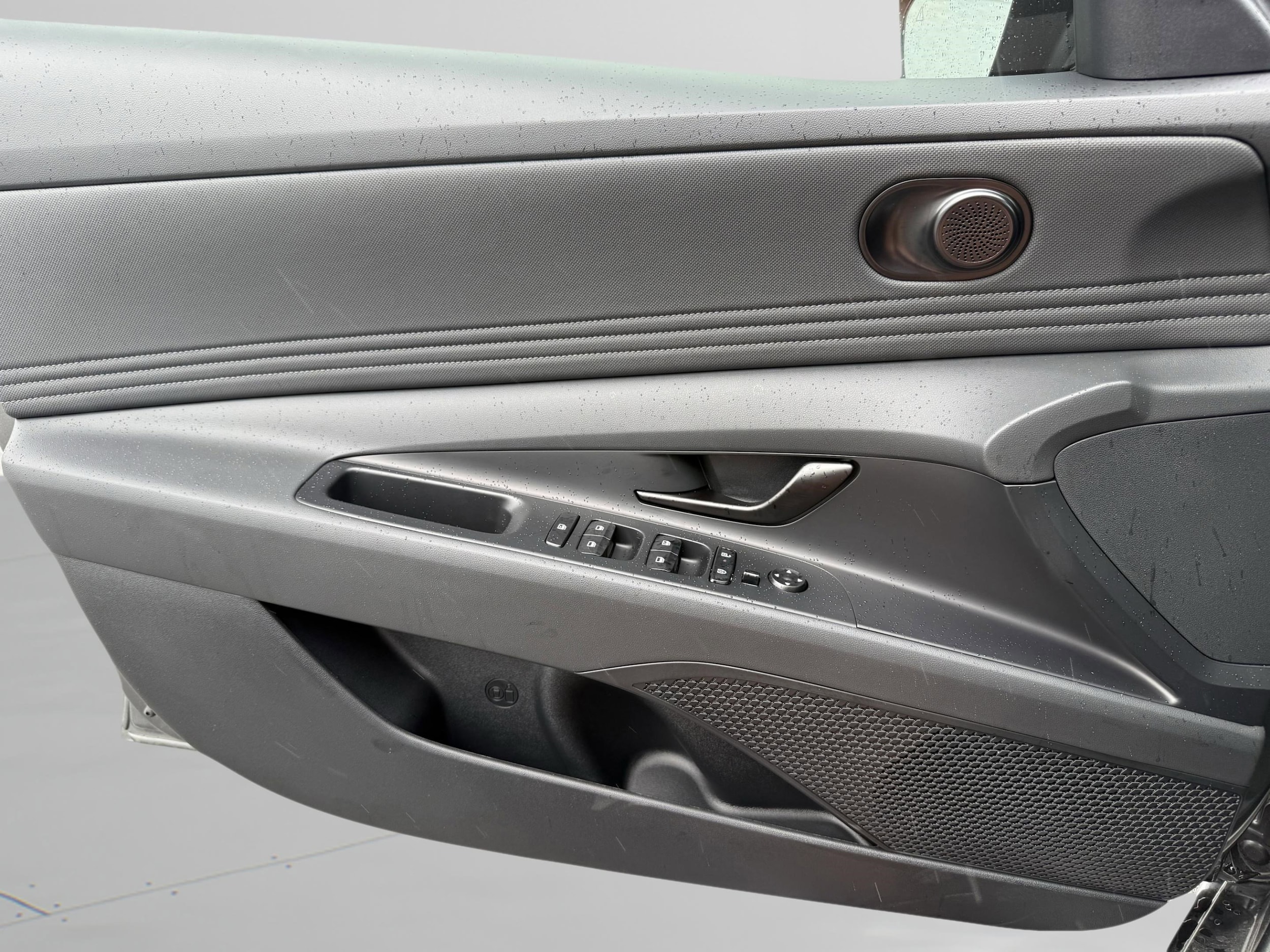 2025 Hyundai Elantra SEL - Photo 34