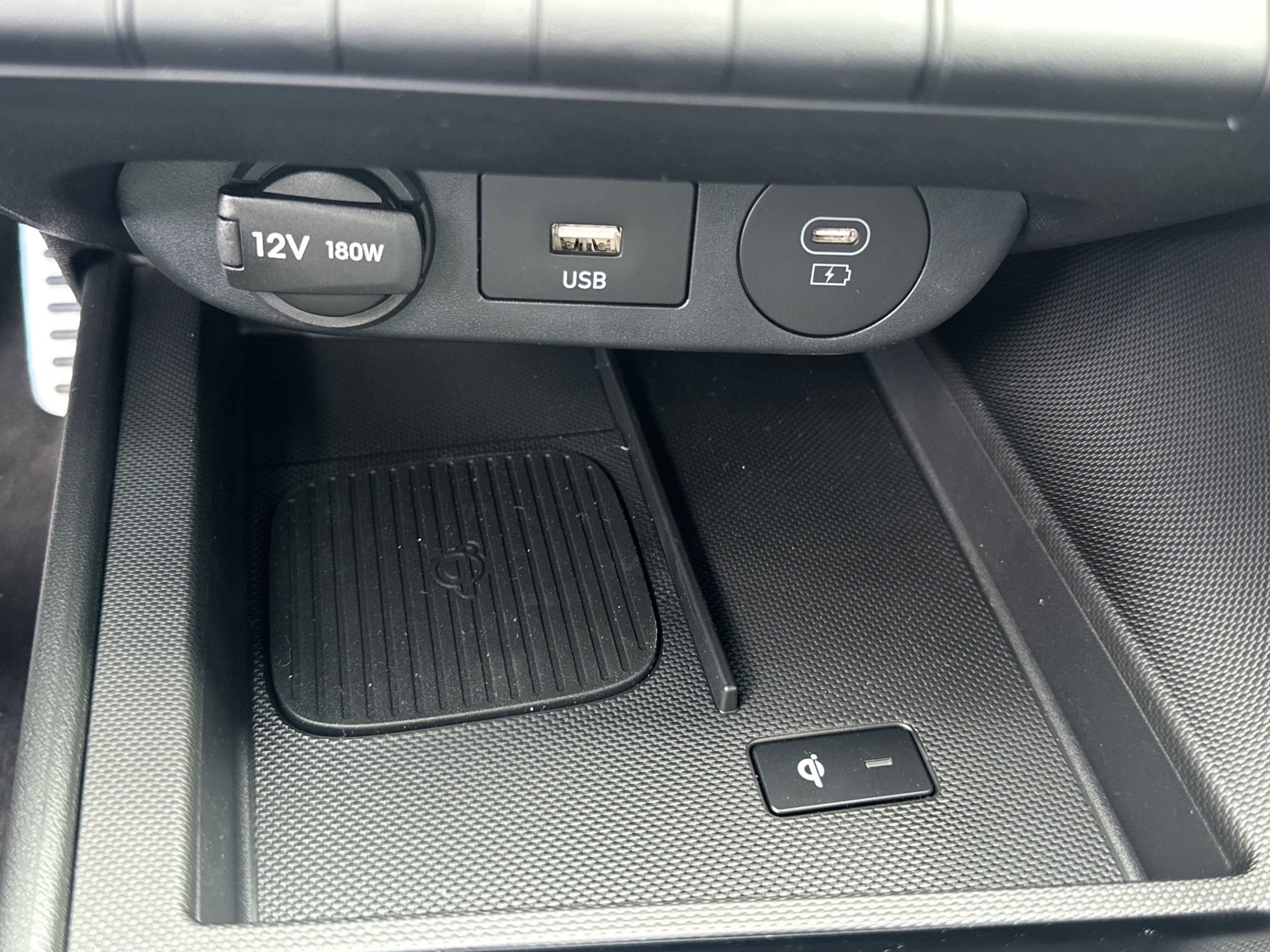2025 Hyundai Elantra SEL - Photo 32
