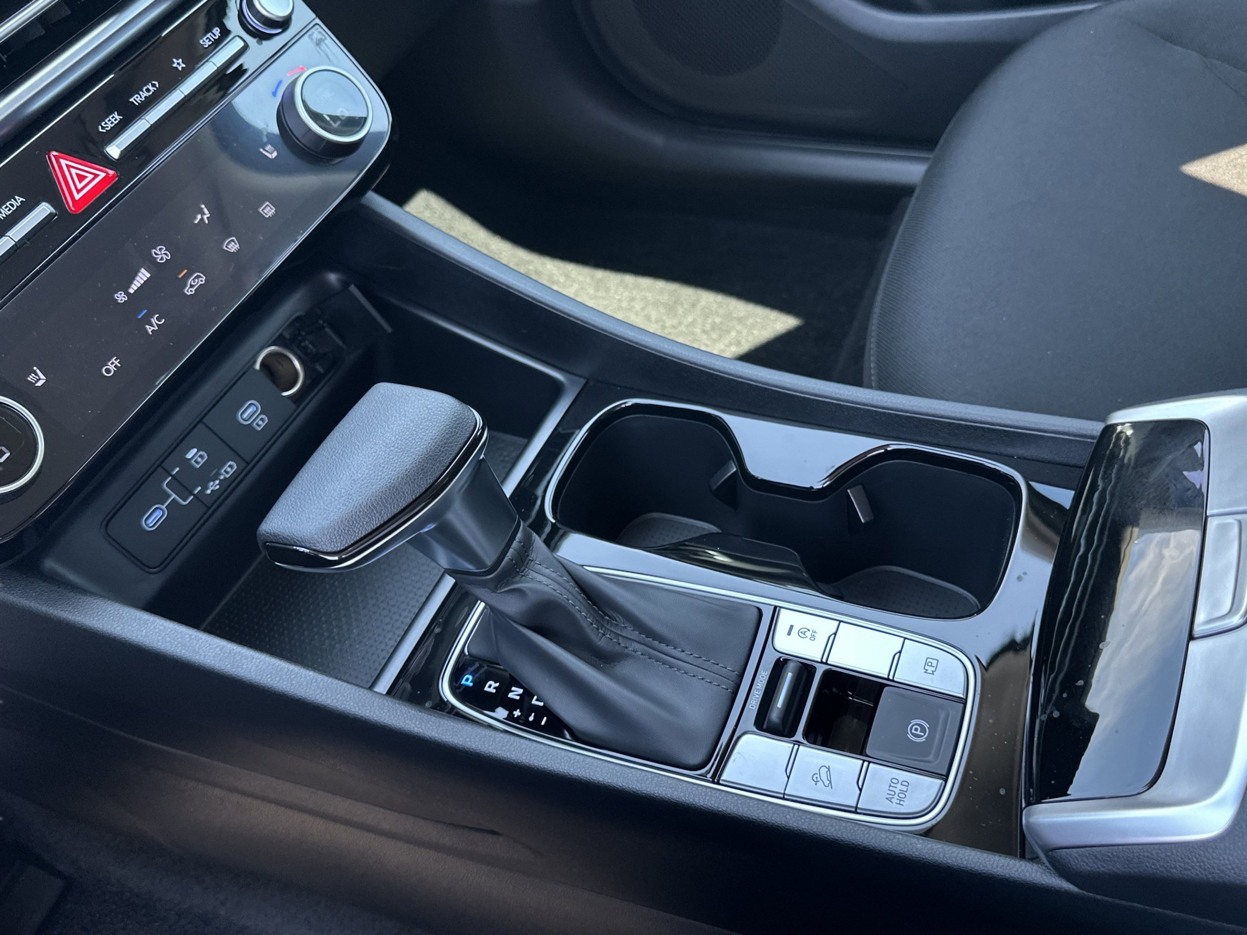 2026 Hyundai Tucson SEL - Photo 14