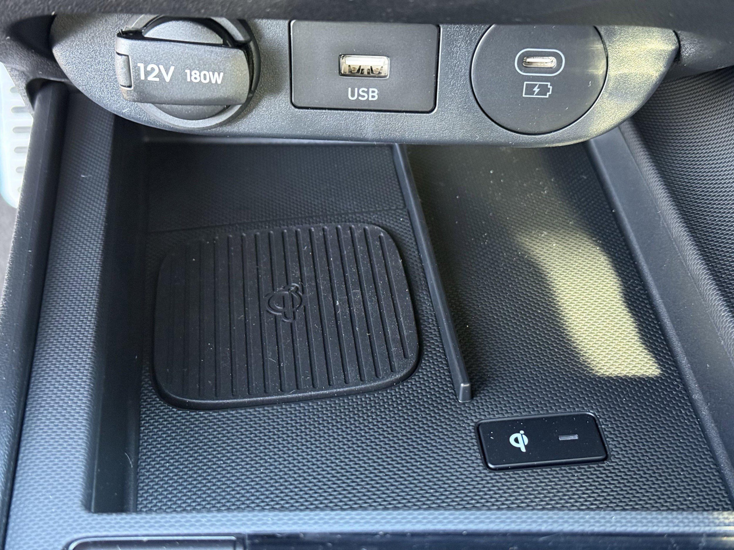 2025 Hyundai Elantra SEL - Photo 12