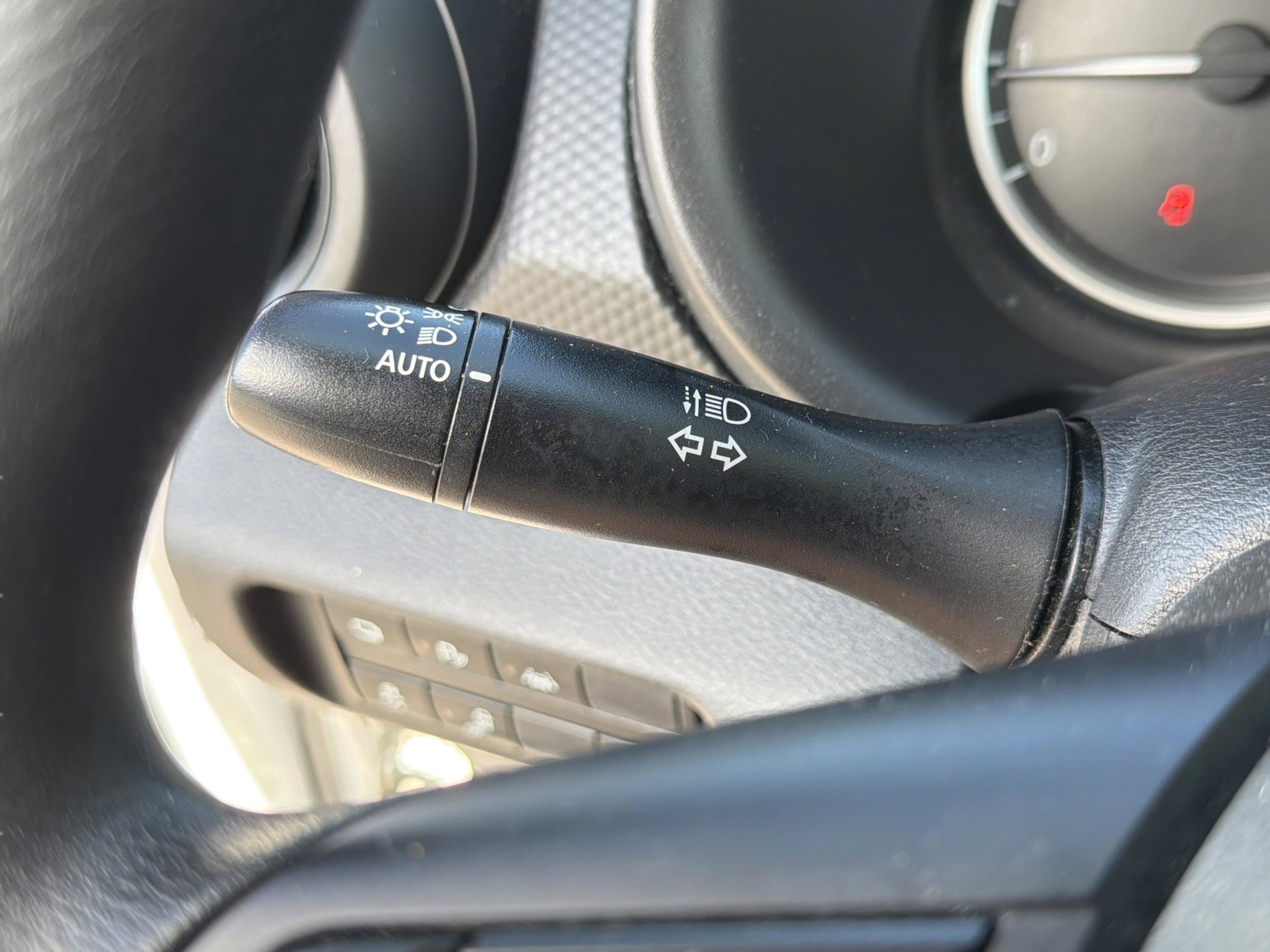 2022 Nissan Kicks S - Photo 20