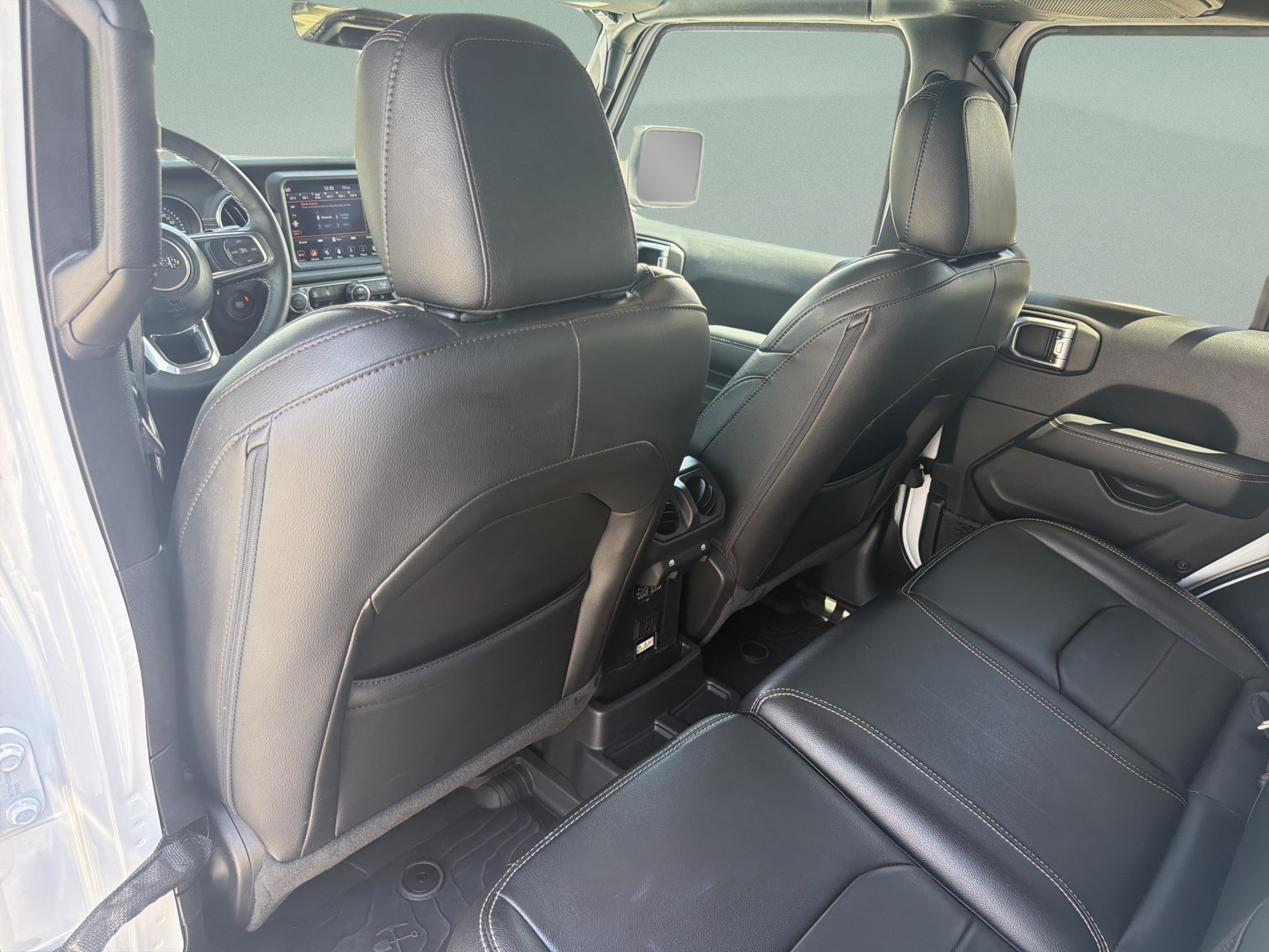 2022 Jeep Wrangler Unlimited Sahara 4XE - Photo 28