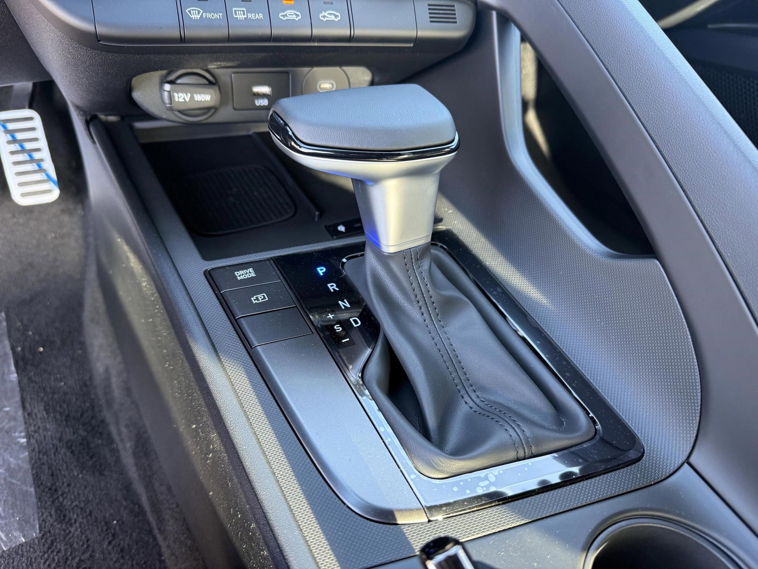 2025 Hyundai Elantra SEL - Photo 15