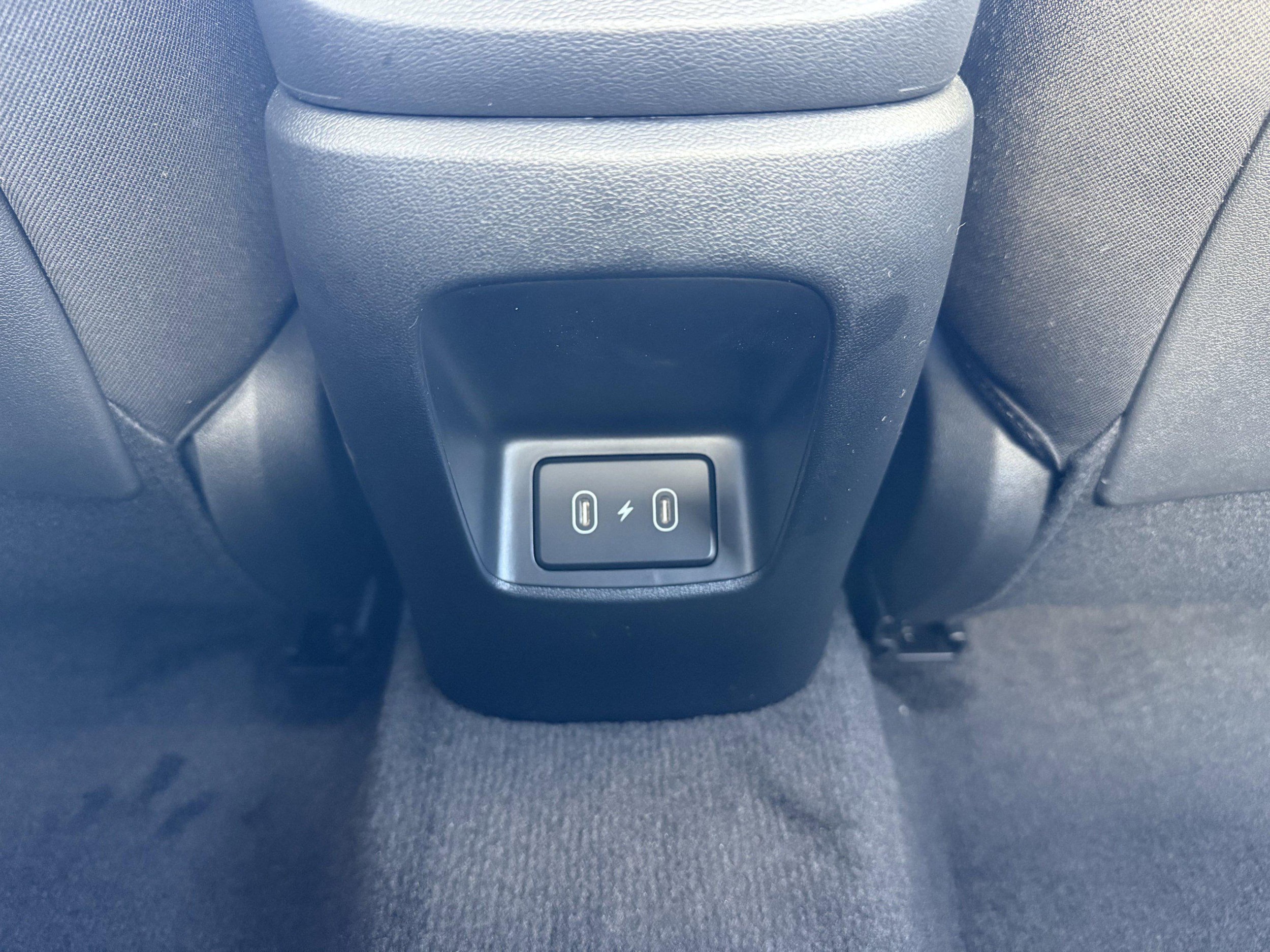 2025 Hyundai Elantra SEL - Photo 6