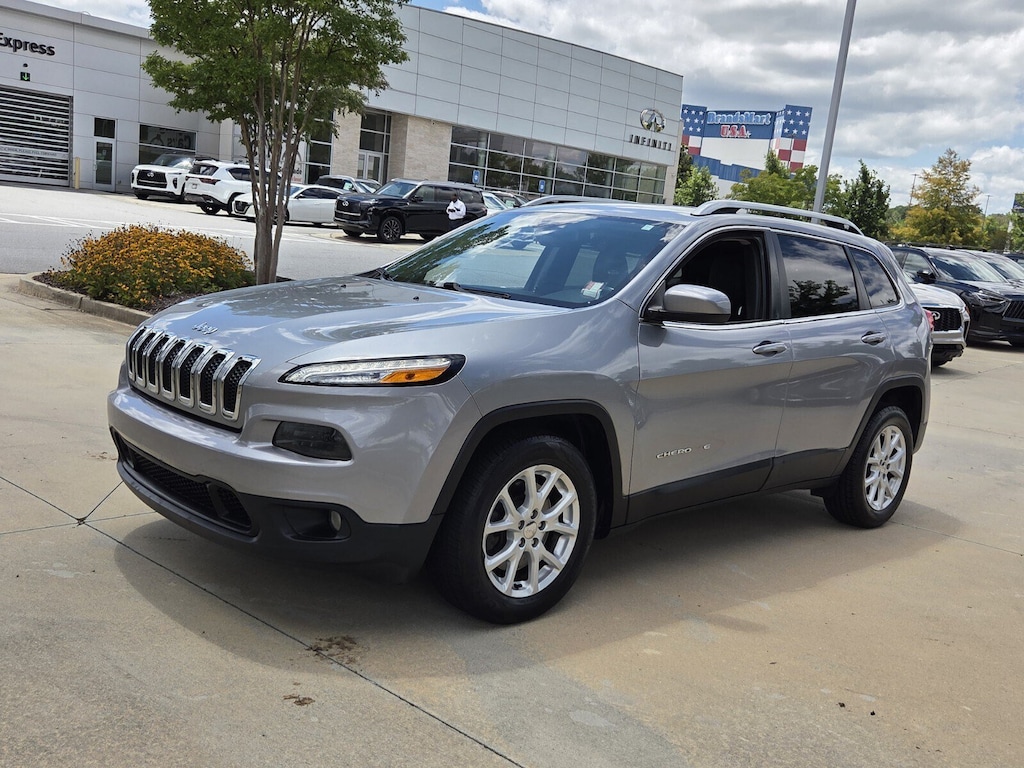 Used 2016 Jeep Cherokee Latitude SUV