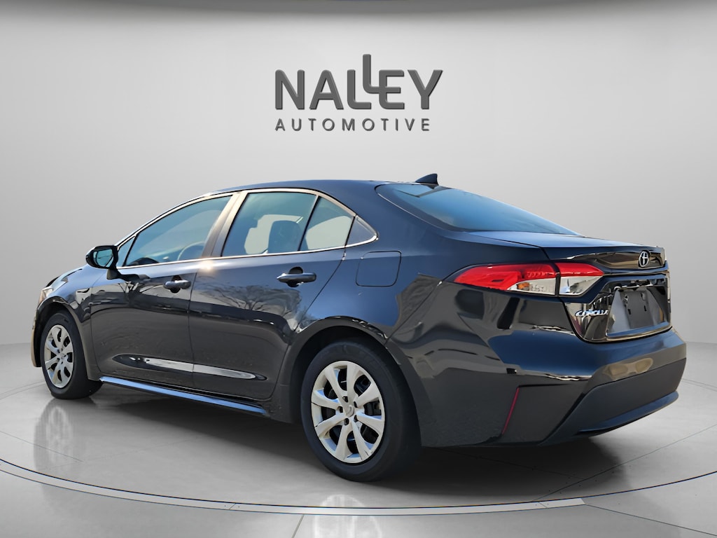 Used 2021 Toyota Corolla LE Sedan