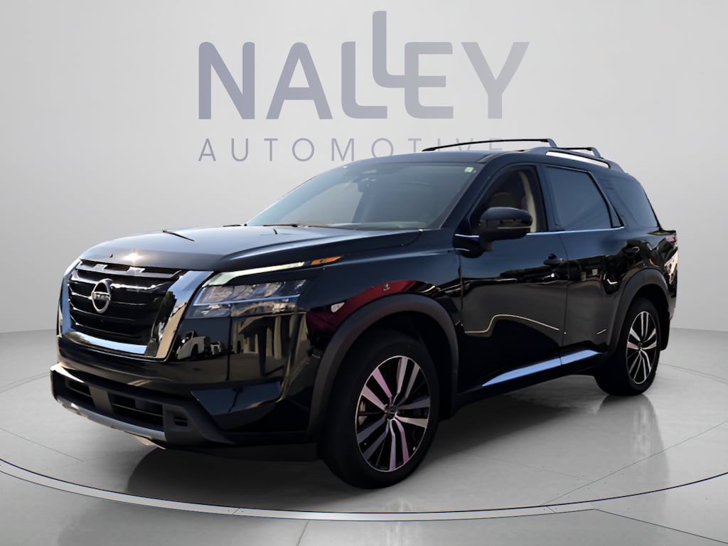 Used 2024 Nissan Pathfinder Platinum SUV