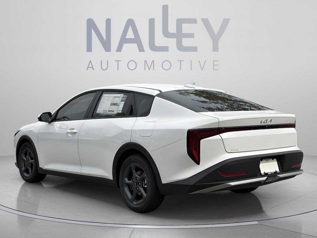 New 2026 Kia K4 LXS Sedan