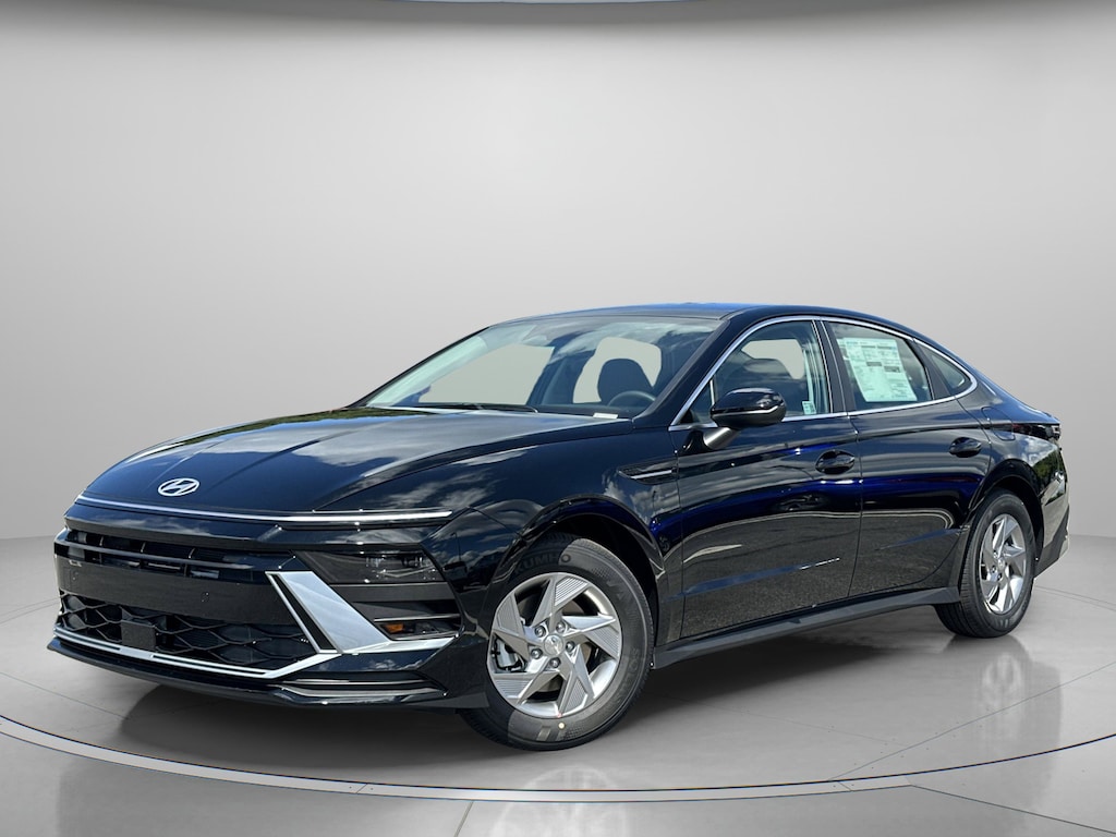 New 2025 Hyundai Sonata SE Sedan