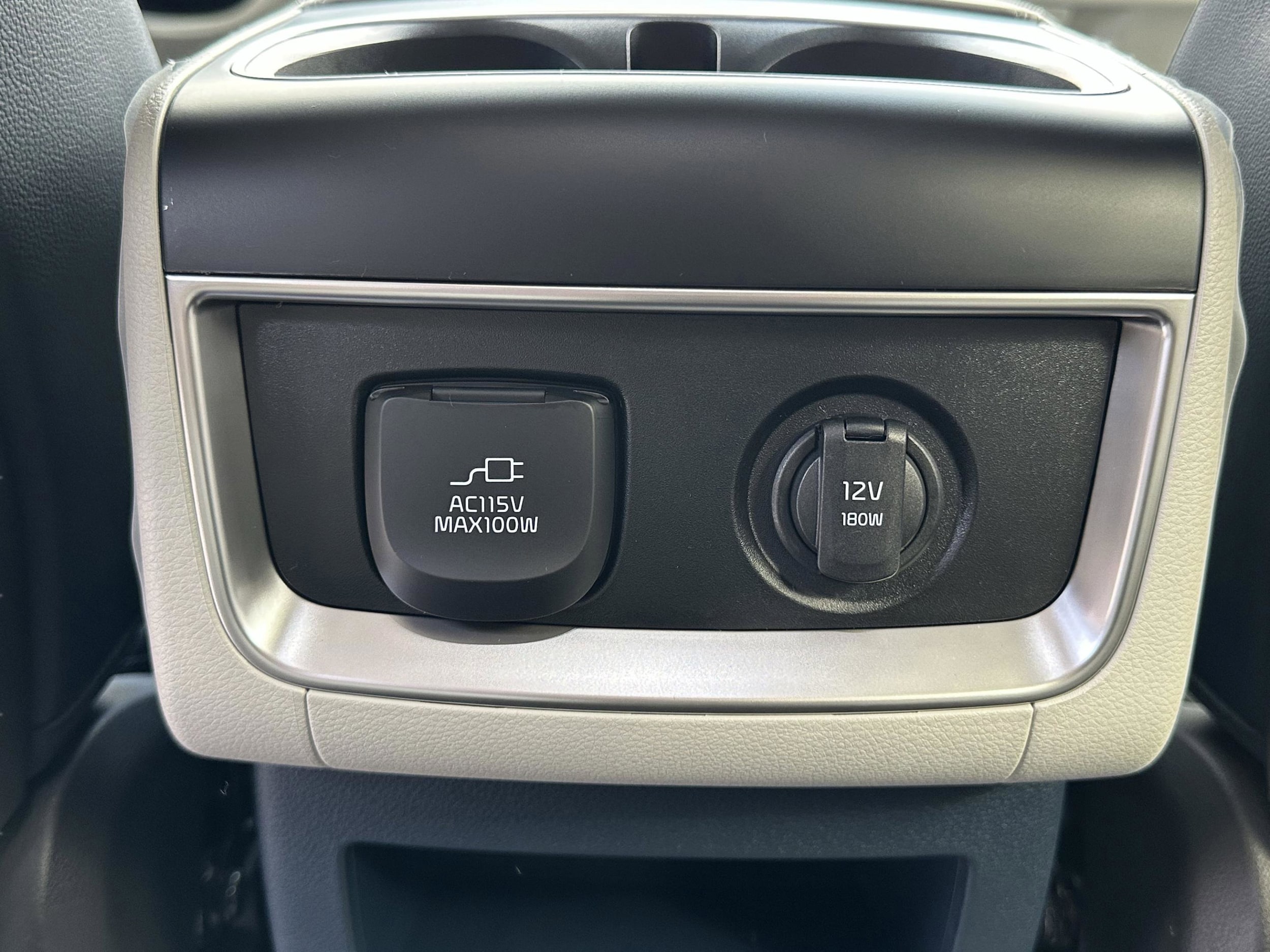 2026 Kia Carnival SX Prestige - Photo 12