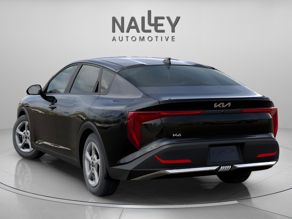 New 2025 Kia K4 LXS Sedan