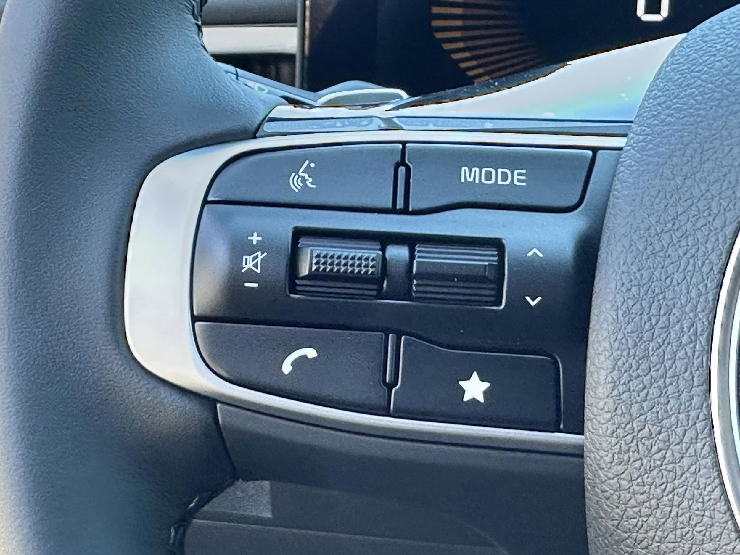 2026 Kia K5 GT - Photo 9