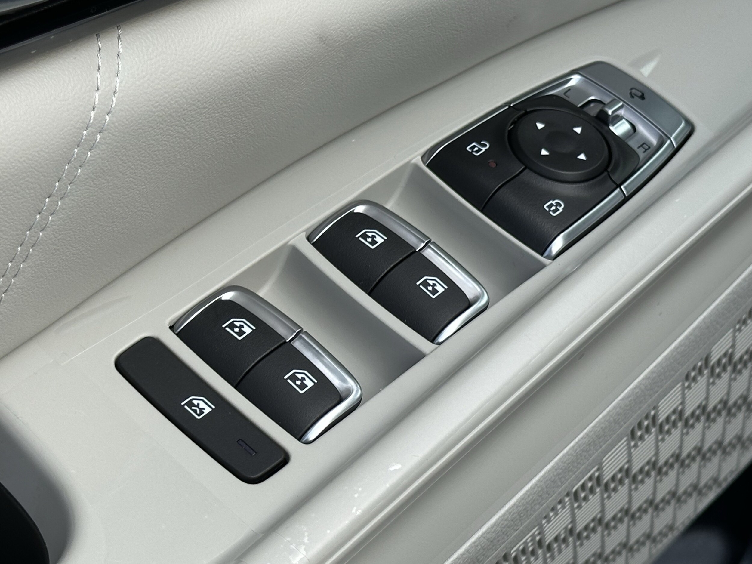 2026 Kia Carnival SX Prestige - Photo 35