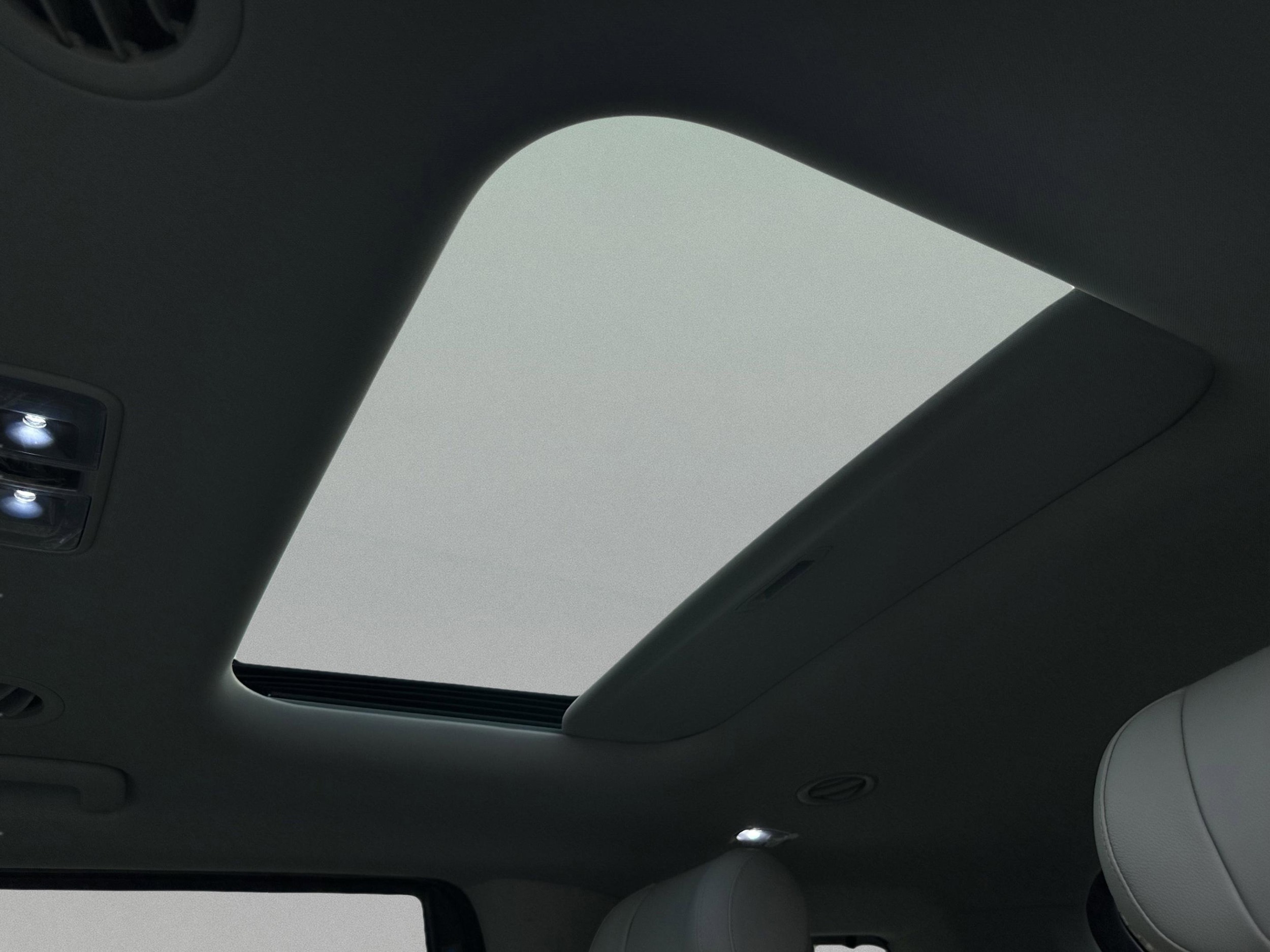 2026 Kia Carnival SX Prestige - Photo 17