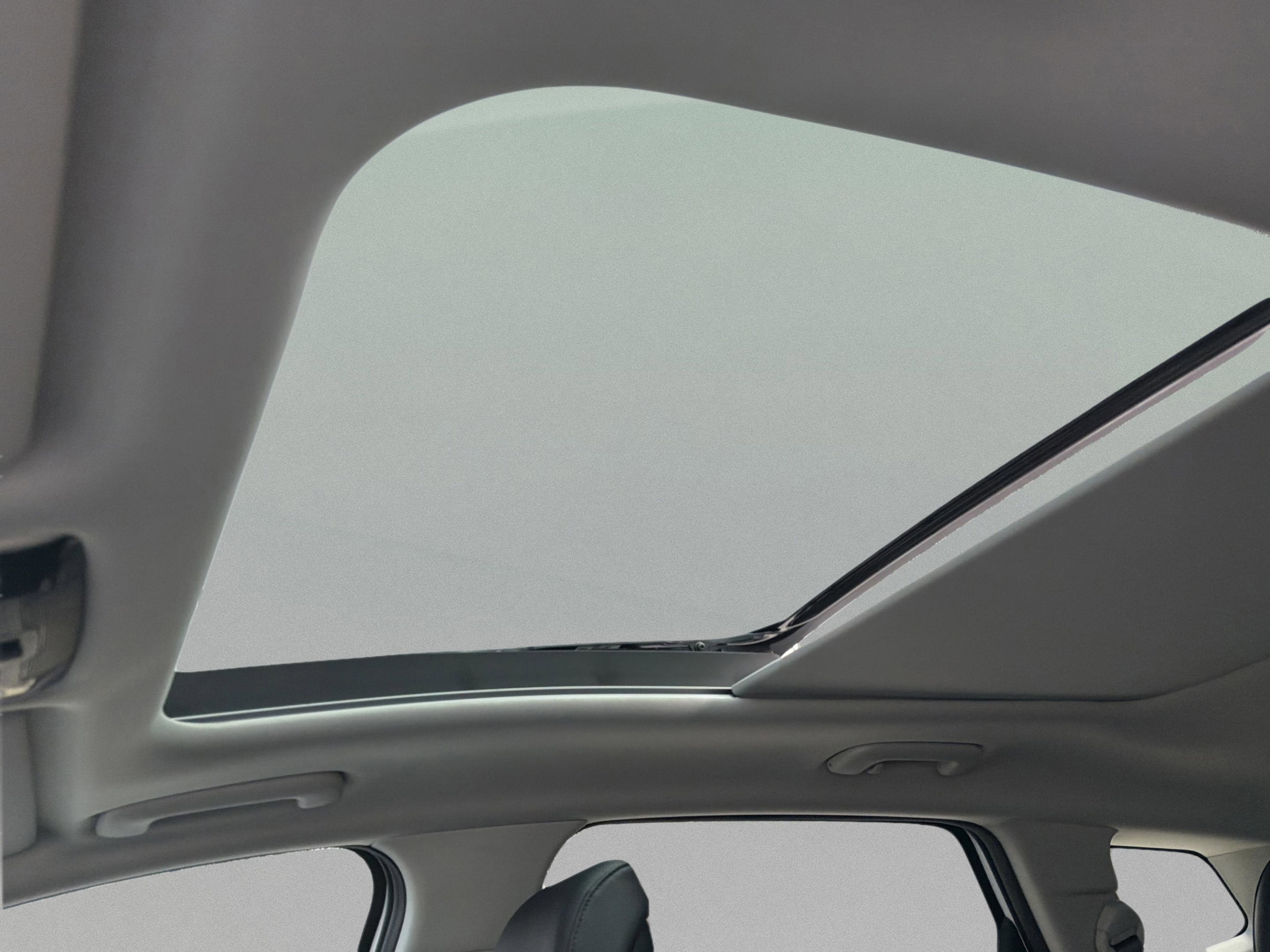 2026 Kia Sportage SX - Photo 29