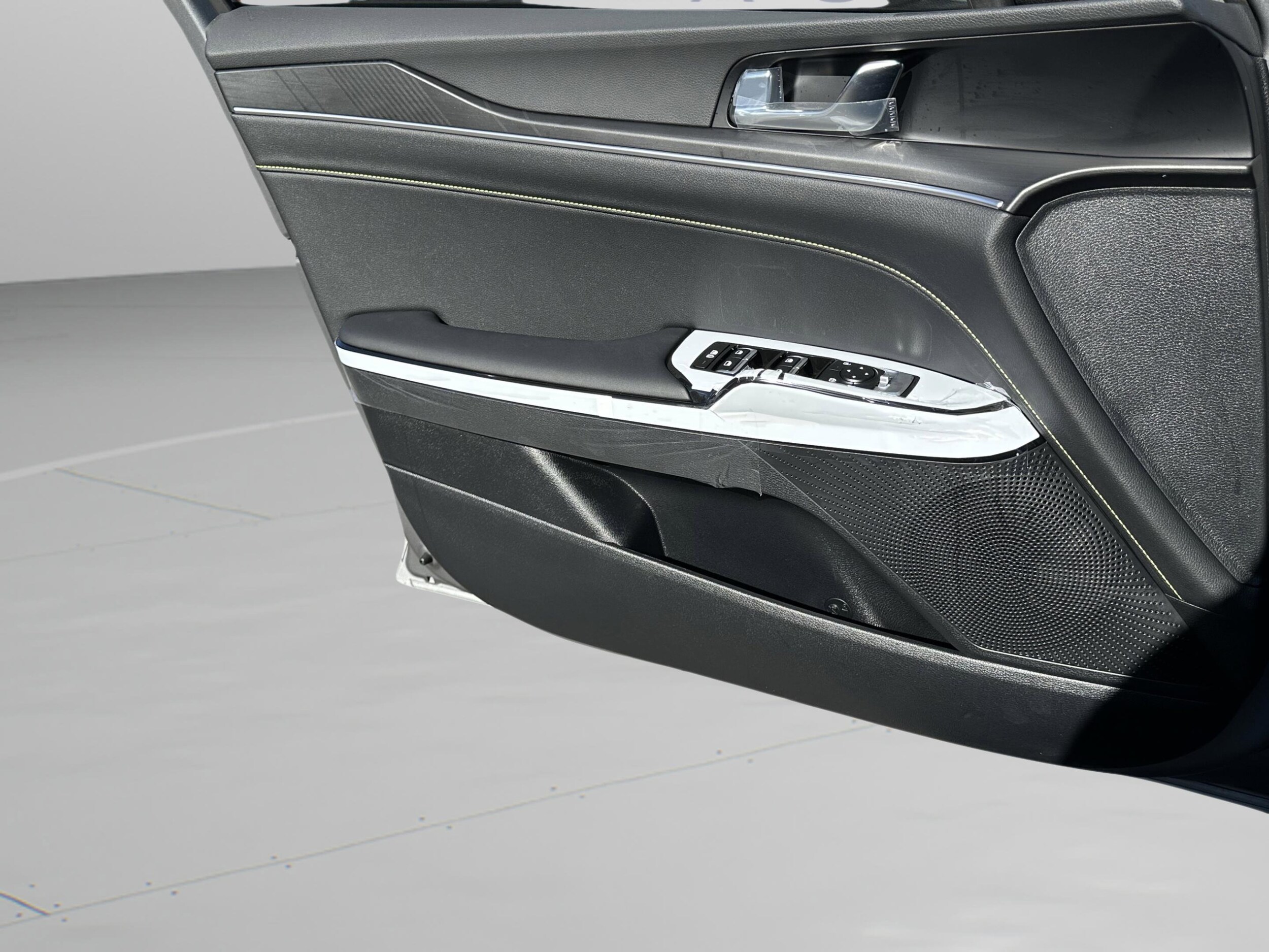 2026 Kia K5 GT - Photo 7